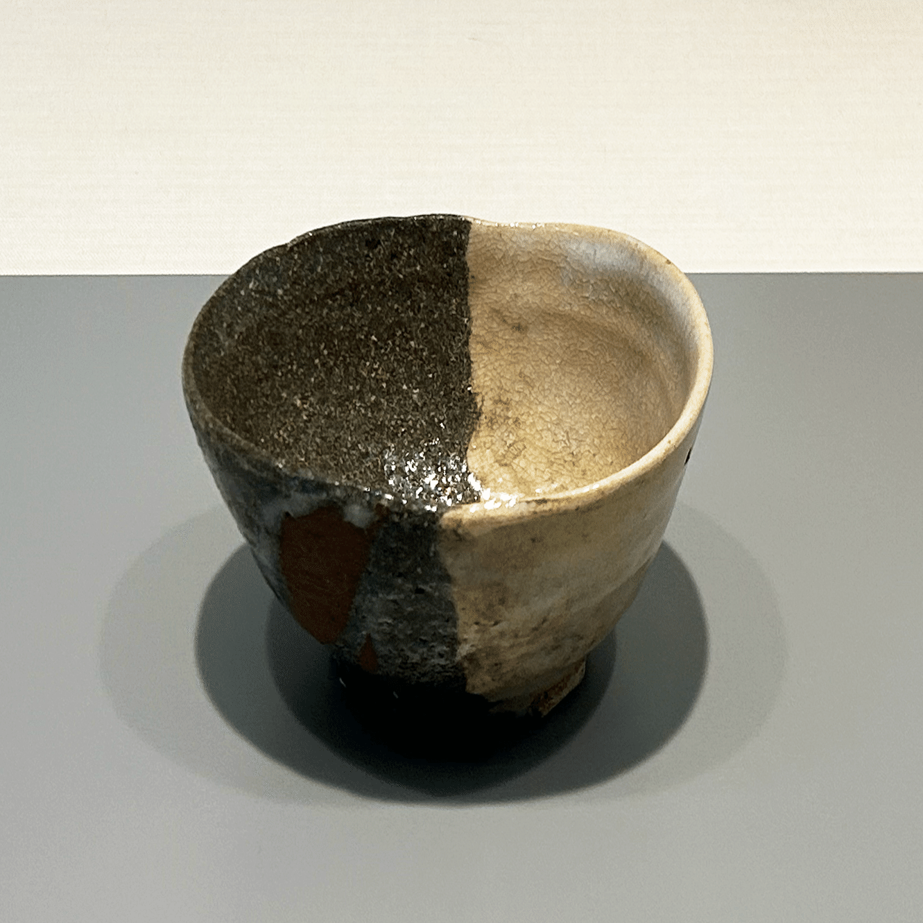 NOWHEREから茶の湯へ──裏原世代が見た『NIGO®と半泥子』｜Odd is