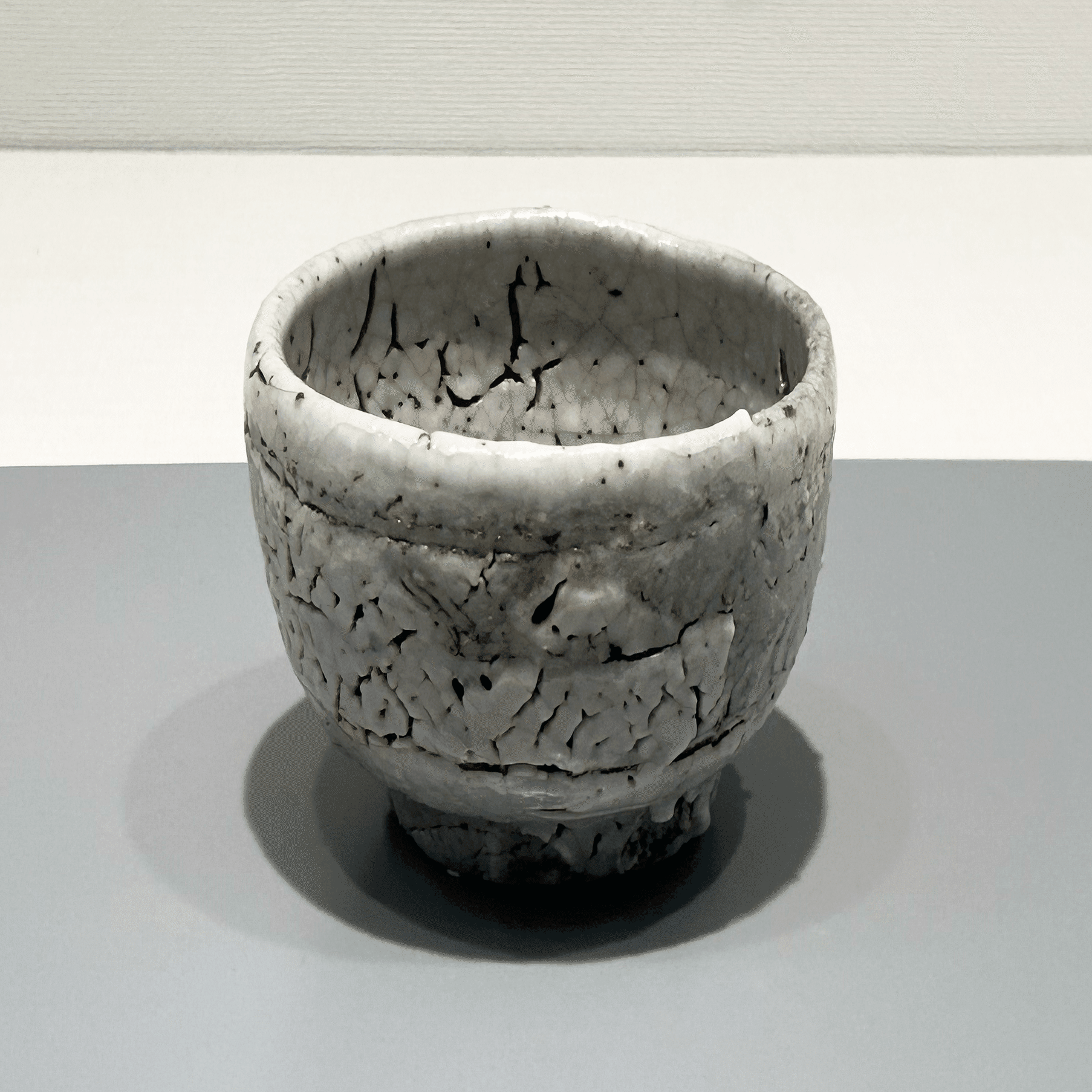 NOWHEREから茶の湯へ──裏原世代が見た『NIGO®と半泥子』｜Odd is