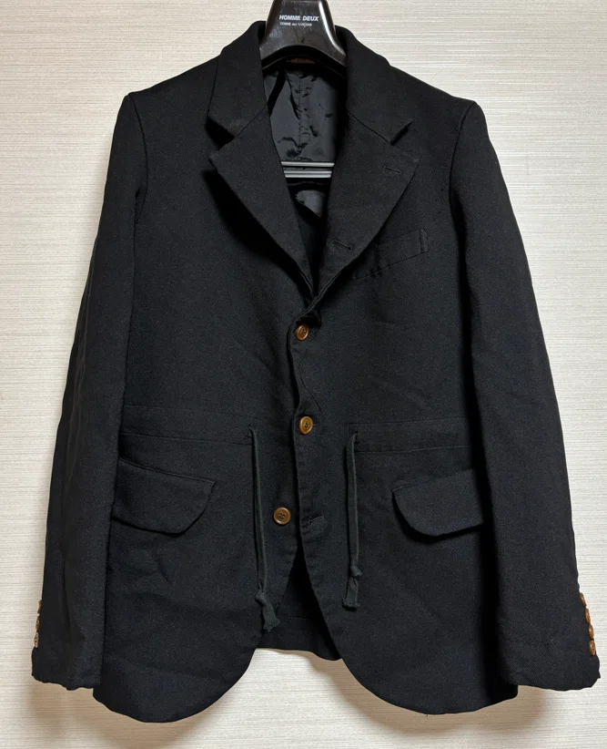 シワシワなポリエステルの服にしか出せない味｜たき / 多軌