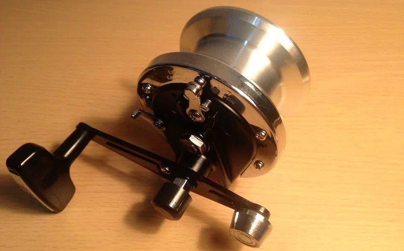 🎣オールドフィッシングタックル044 センターピンリール進化論 ~ DAIWA