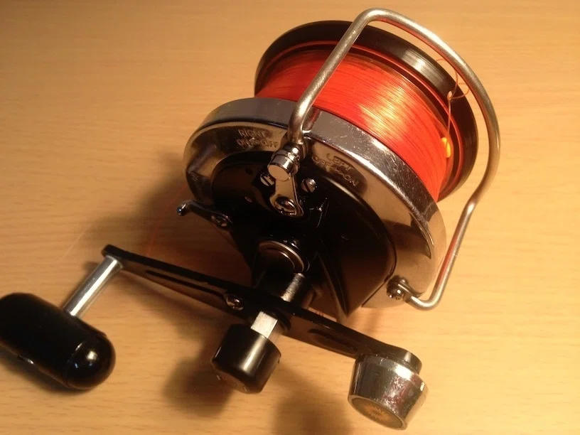 🎣オールドフィッシングタックル044 センターピンリール進化論 ~ DAIWA
