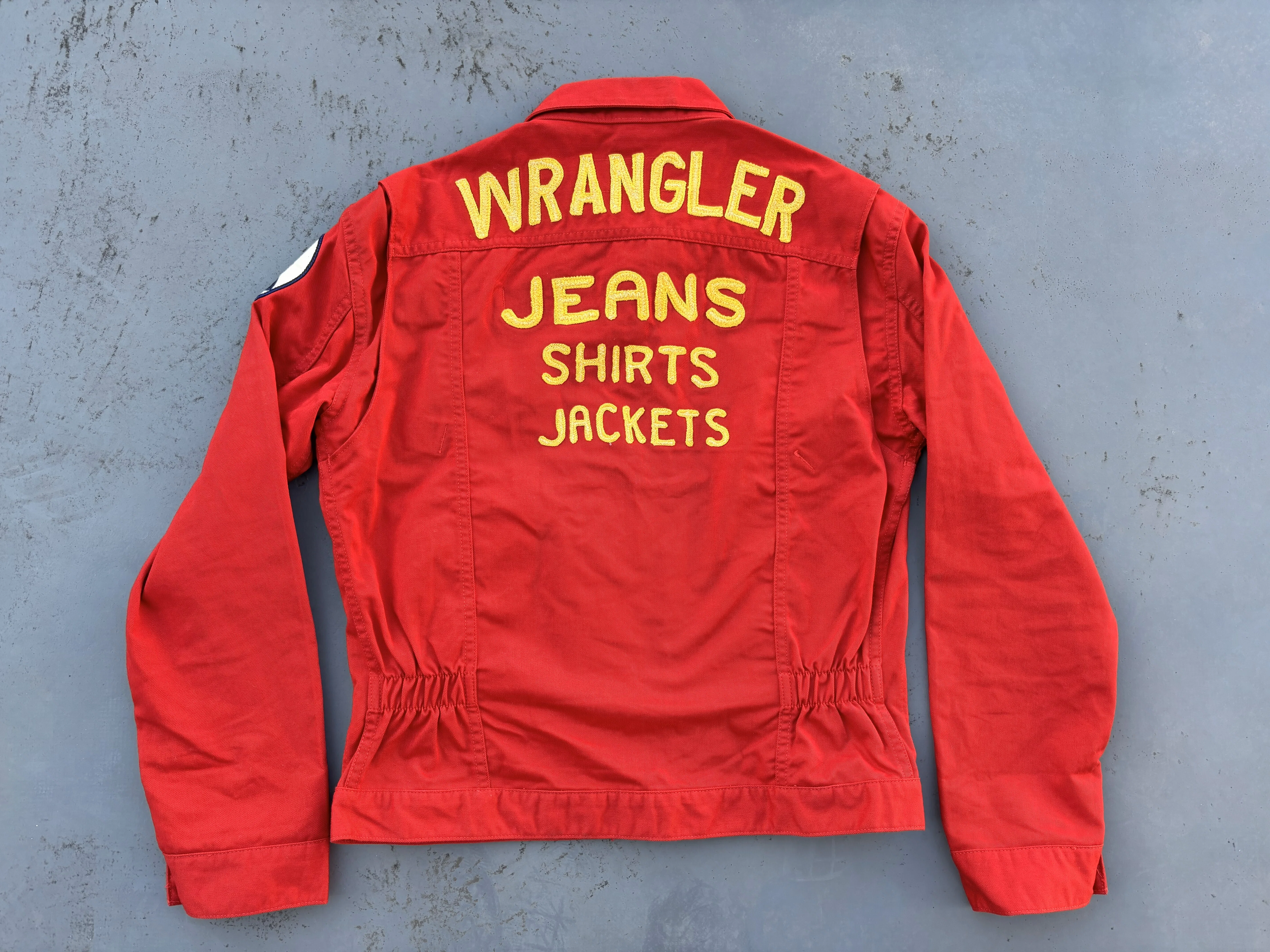 ロデオ王者の誇りを纏う：Wrangler「12MJZ」復刻版に見る孤高の美学