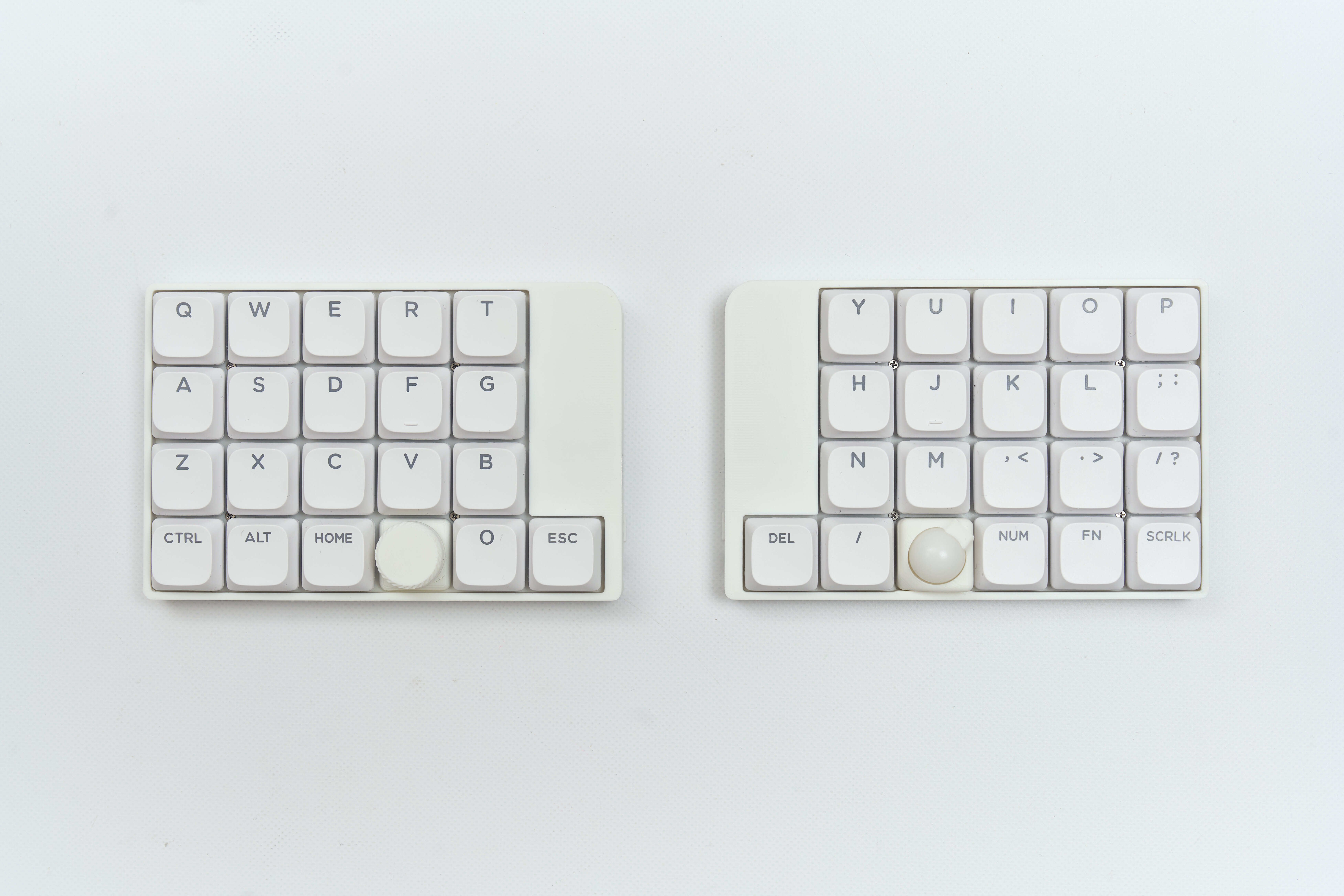 分割無線キーボード LiNEA40長期レビュー | 40キーと1uトラボに惚れた