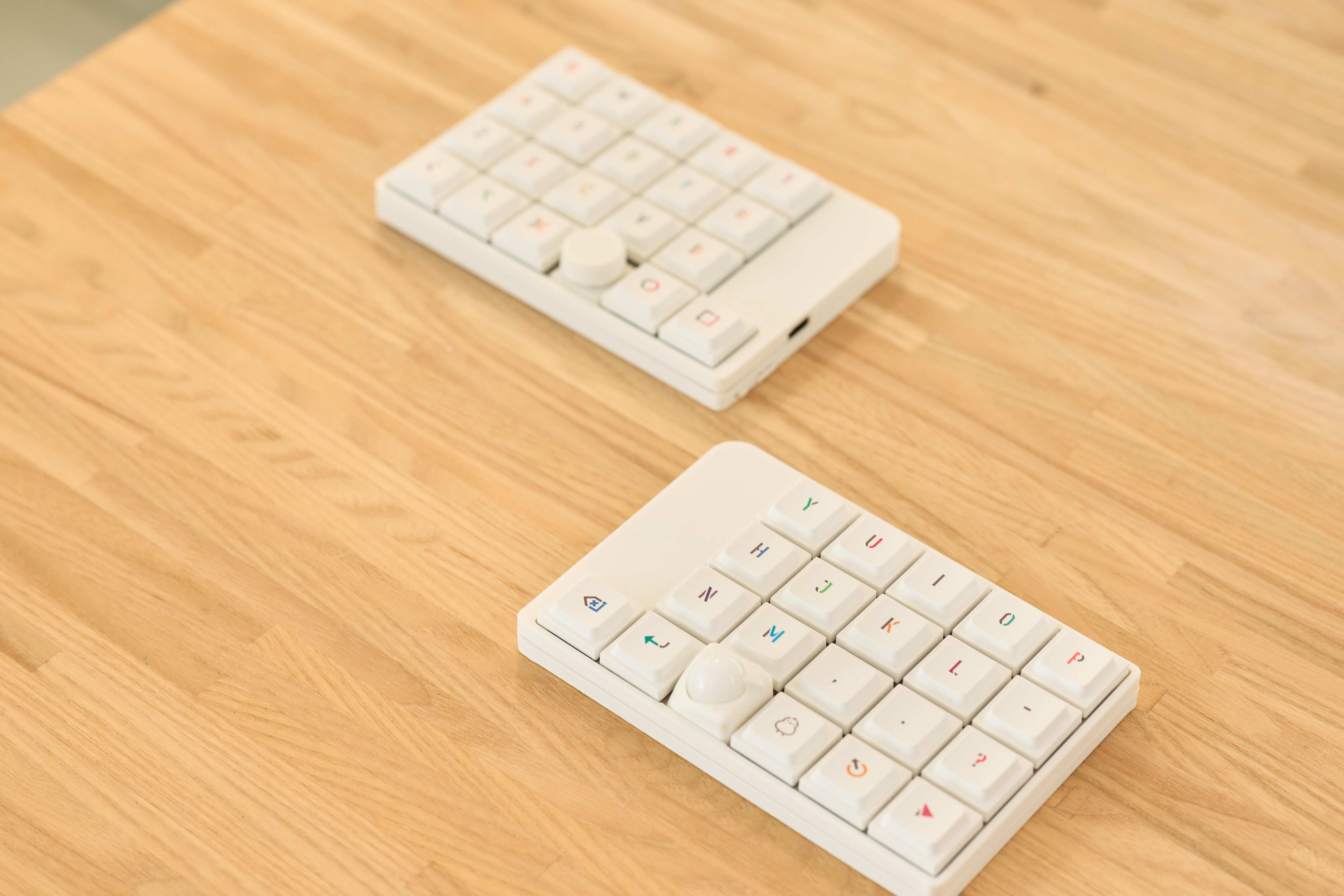 分割無線キーボード LiNEA40長期レビュー | 40キーと1uトラボに惚れた