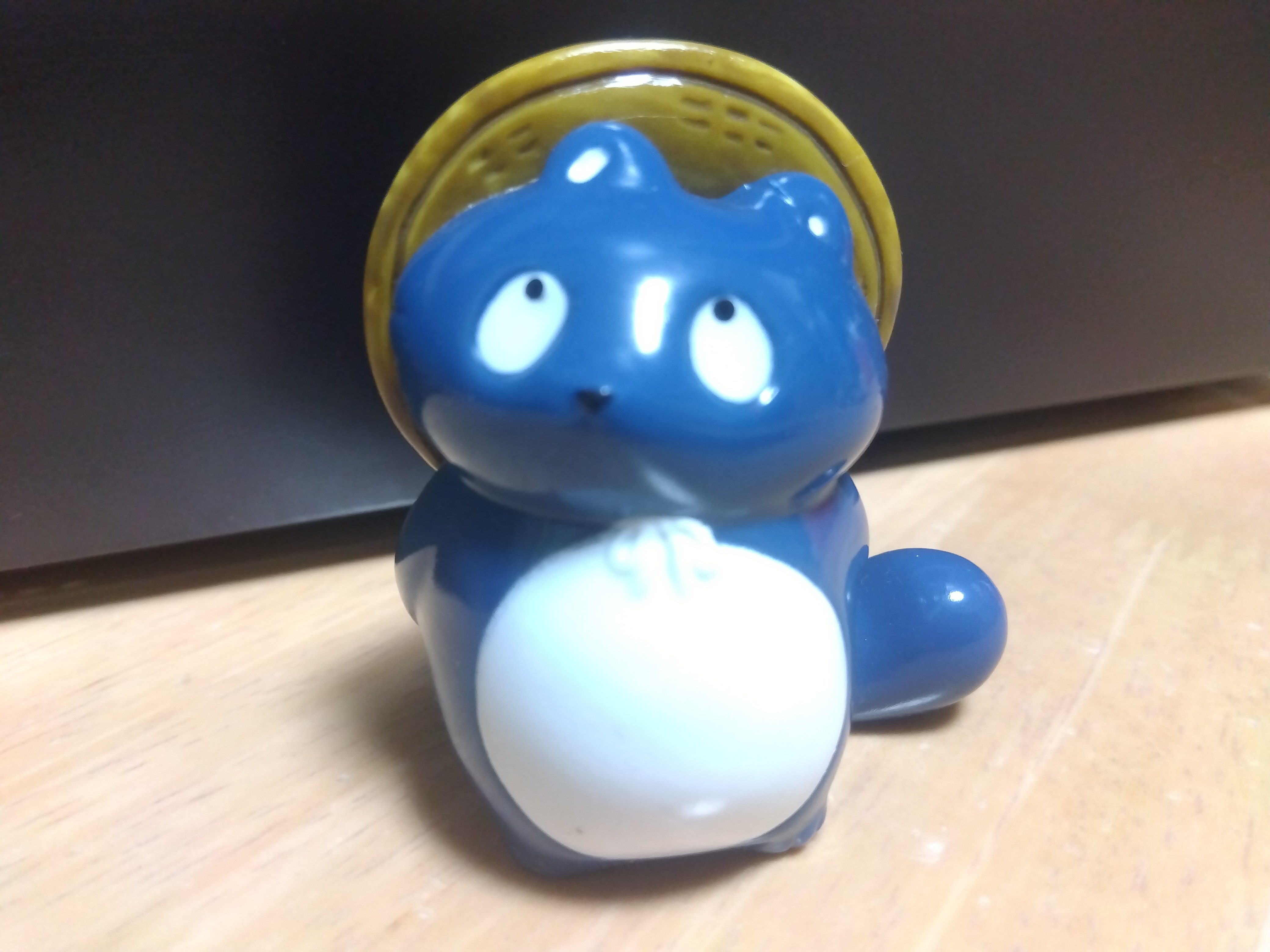ぼんやり子だぬき 陶器・青色 【公式通販】