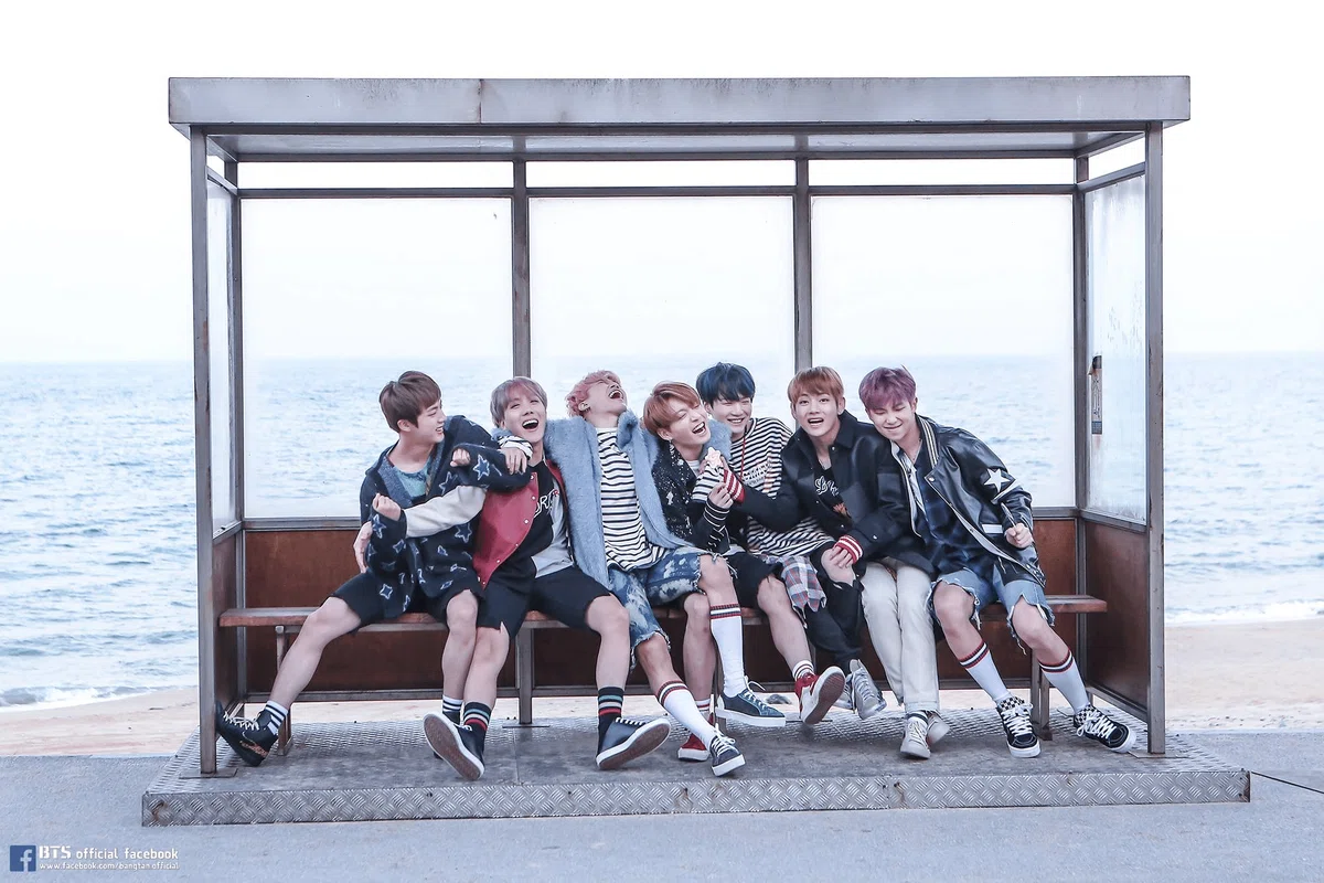 YOU NEVER WALK ALONE Concept Photo｜beforesunrise59