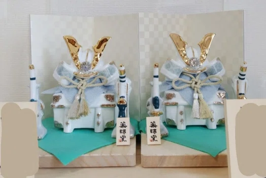 雛人形　兜　2点セット 双子の初節句】兜・雛人形は2つ必要？「あえて2つ」選んだ我が家の