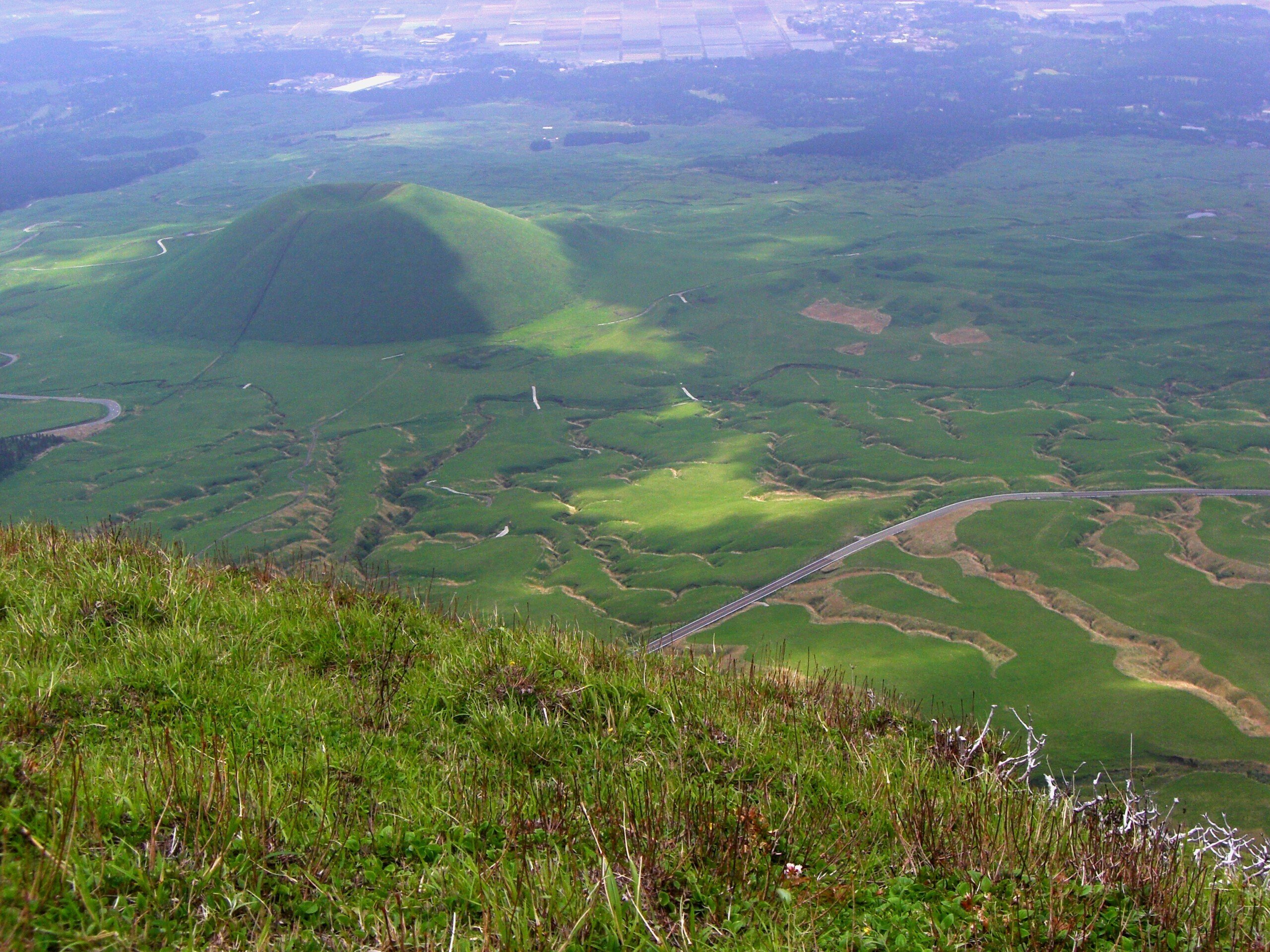 帆船と九州を巡るひとり旅⑧】阿蘇山の噴火口と、美味すぎたご当地