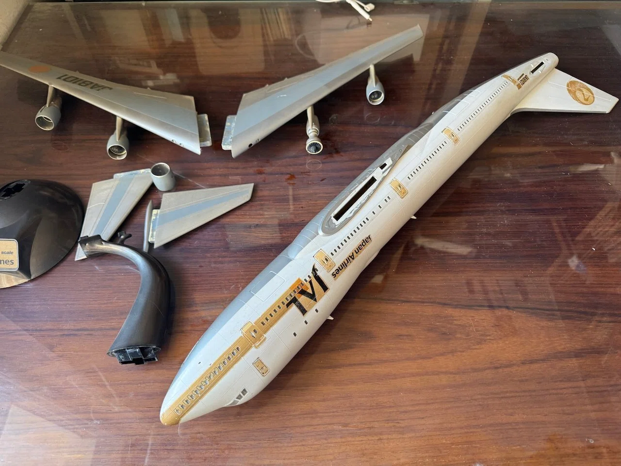 1/100 B747ジャンボジェットの模型再生（その1）｜真田二郎