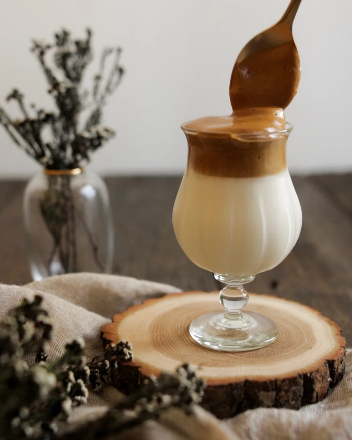 ダルゴナコーヒーを日常的に飲みたくて行き着いたドリンクレシピ ダルゴナコーヒーを日常的に飲みたくて行き着いたドリンクレシピ