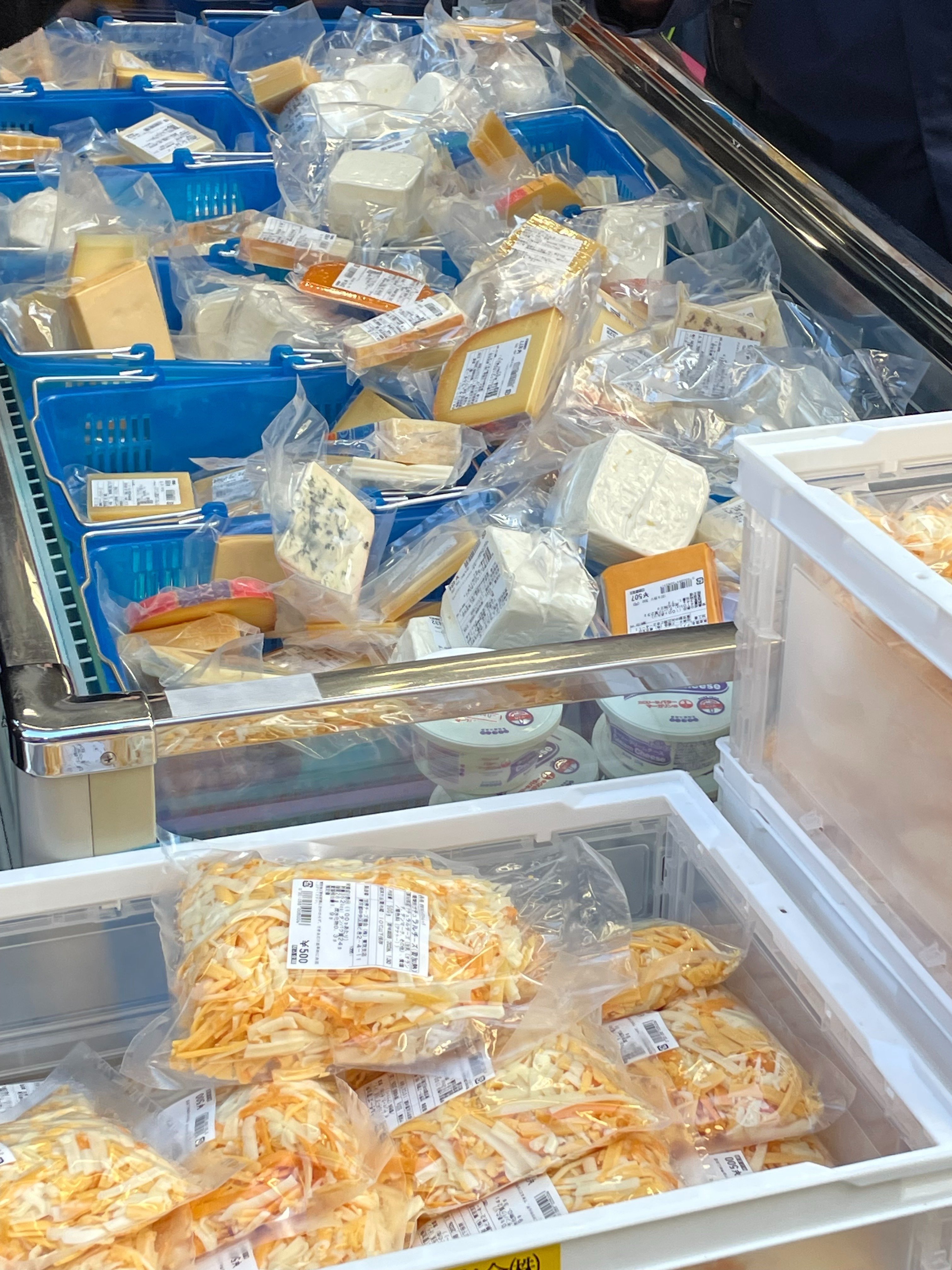 世界チーズ商会さんのガレージセールに行ってきました！その2｜ゆる