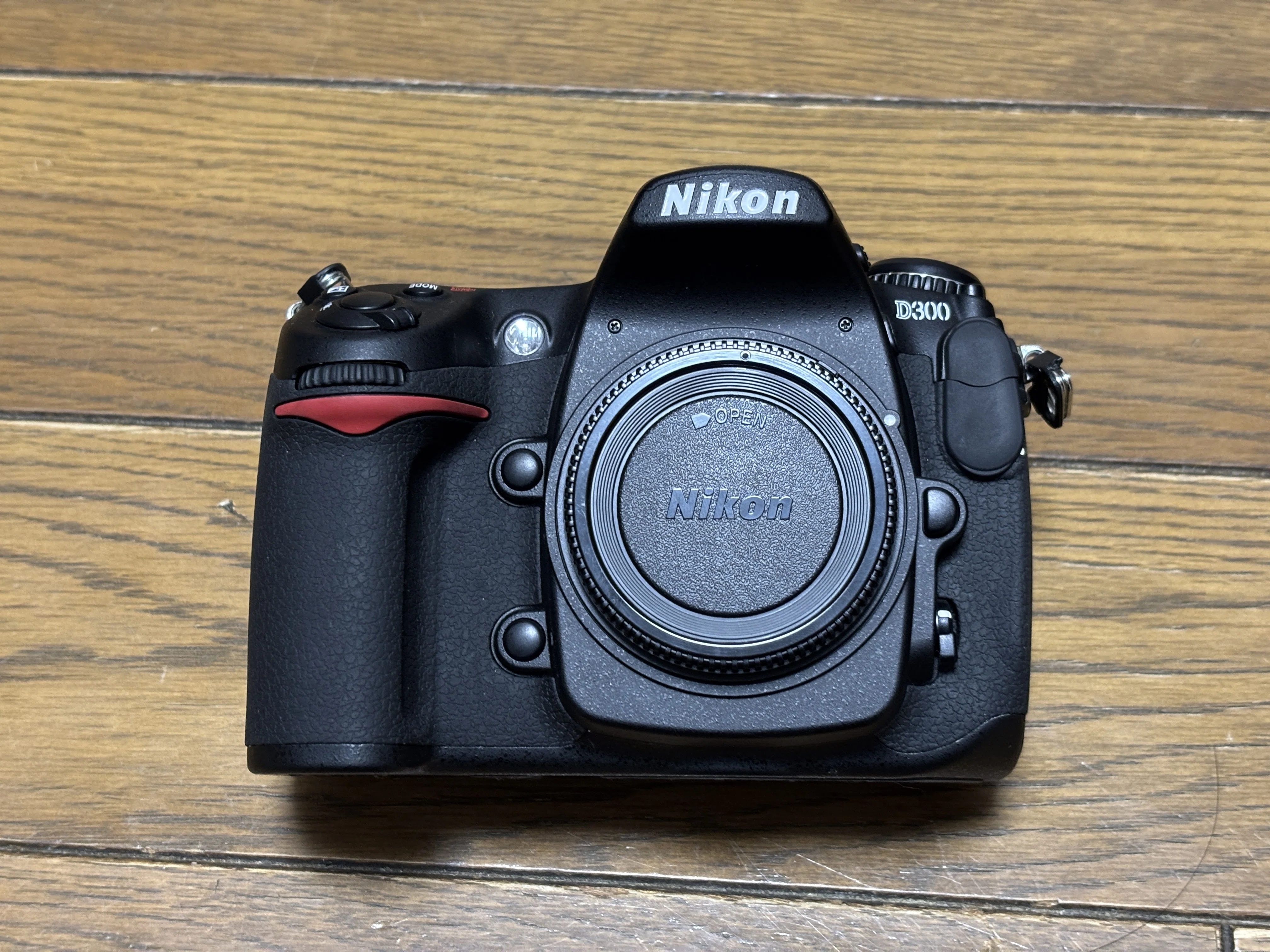 Nikon D300 おかえり｜Nikoniko