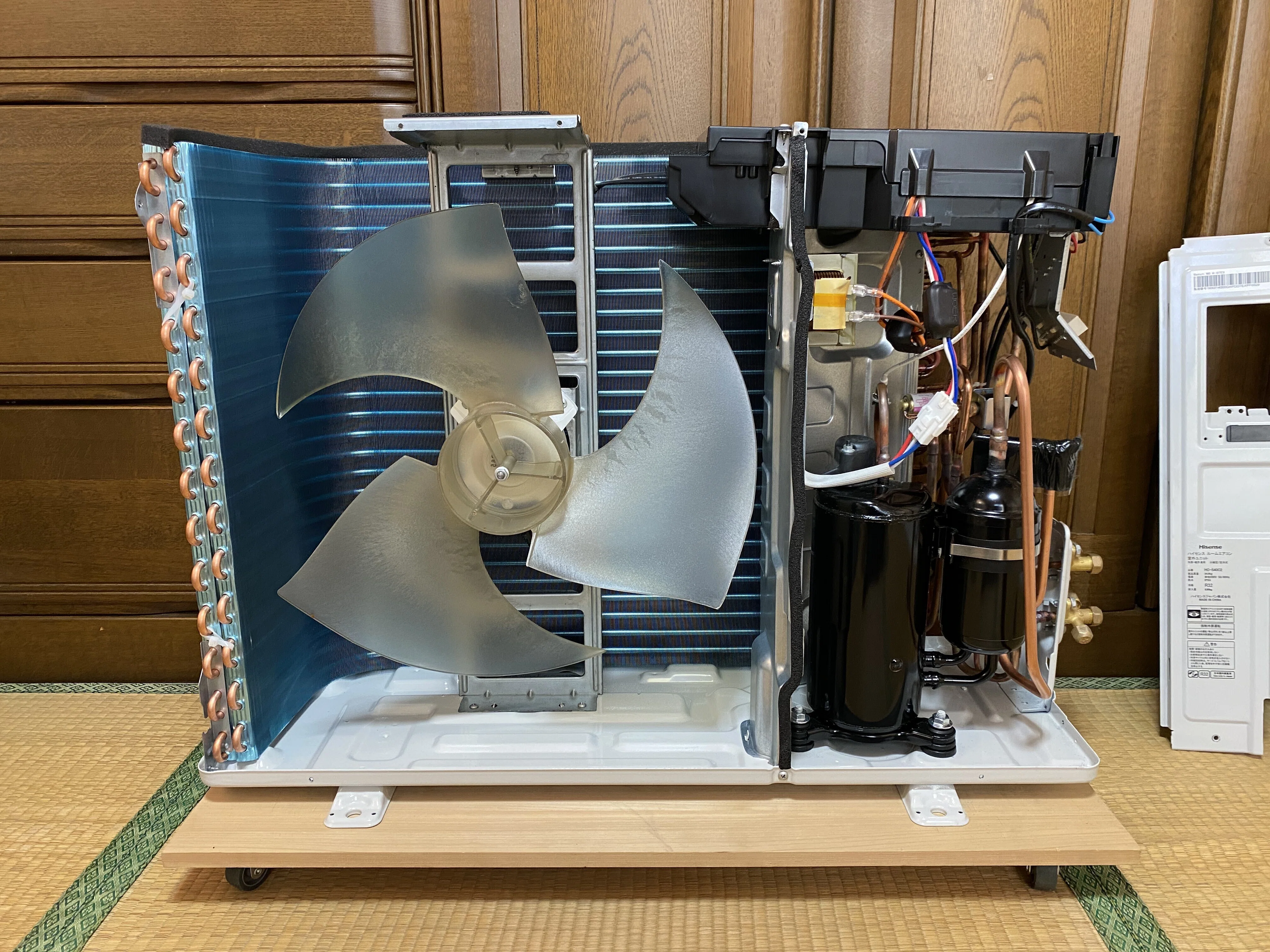 ハイセンスエアコンSシリーズ室外機 HA-S40C2の分解調査 14畳用/200V