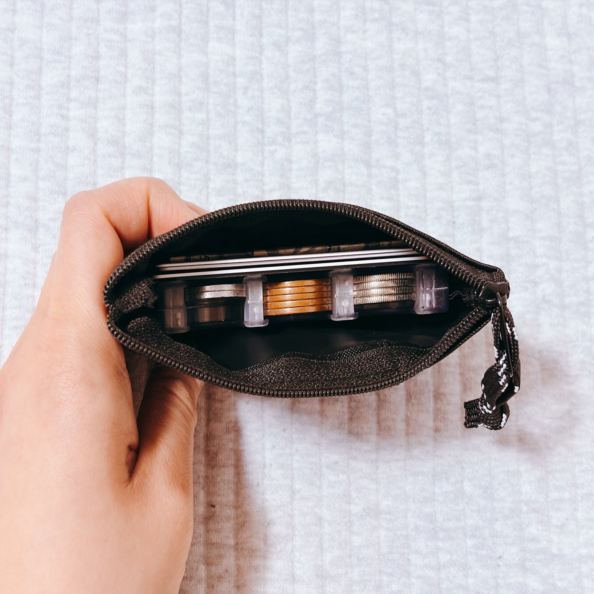 ミニマリスト、100均で“ちょうどいい財布”にたどり着きました｜みく｜ミニマリスト