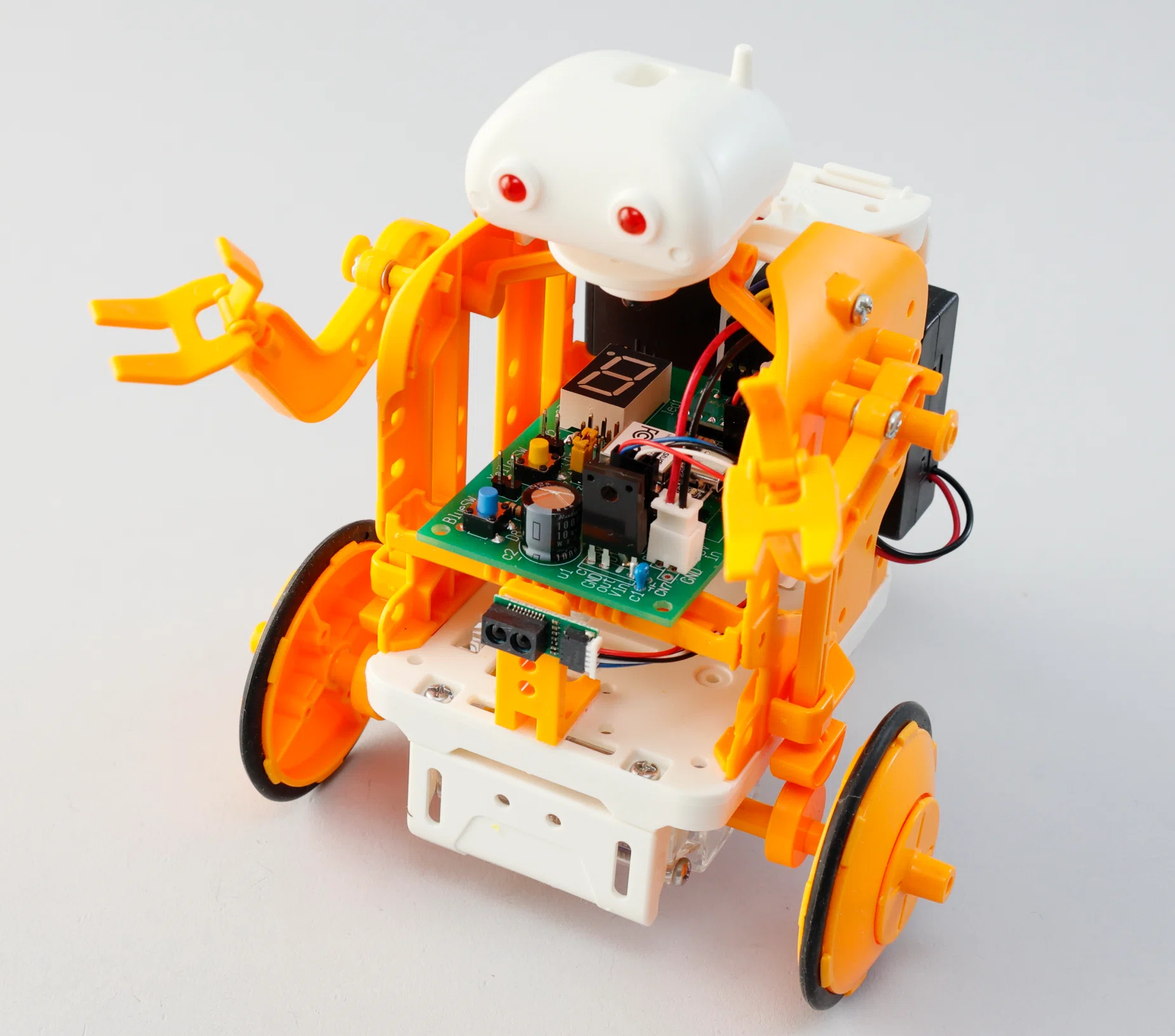 夏休みの工作、自由研究】Myロボットコンピューターでロボットを動かし