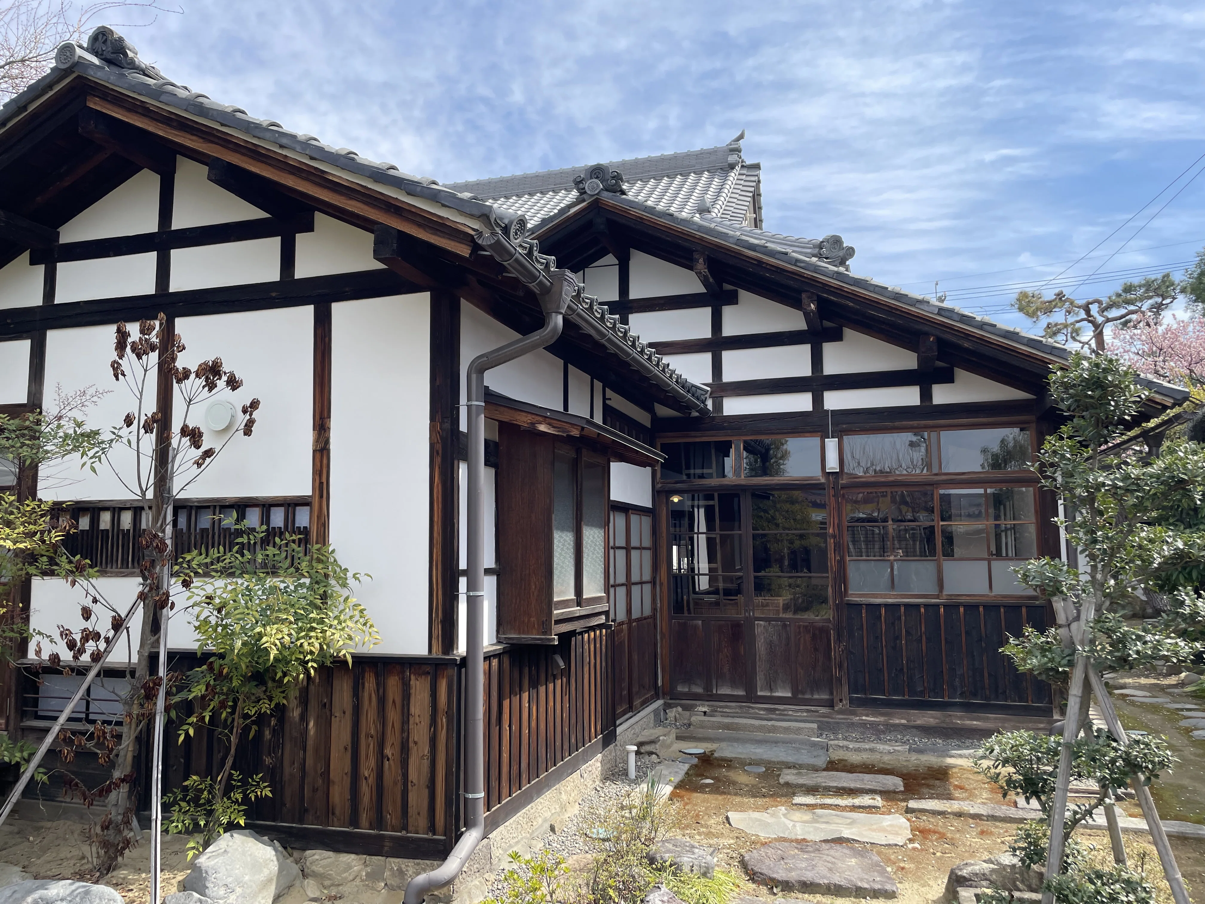 信州須坂の町並み　風土が生んだ蔵造りの民家群 信州須坂の町並み 風土が生んだ蔵造りの民家群 信州須坂観光