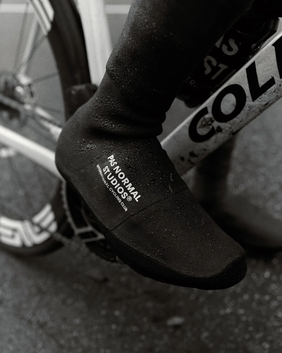 Pas Normal Studios | Logo Heavy Overshoes｜RAPPORT | MAGNET