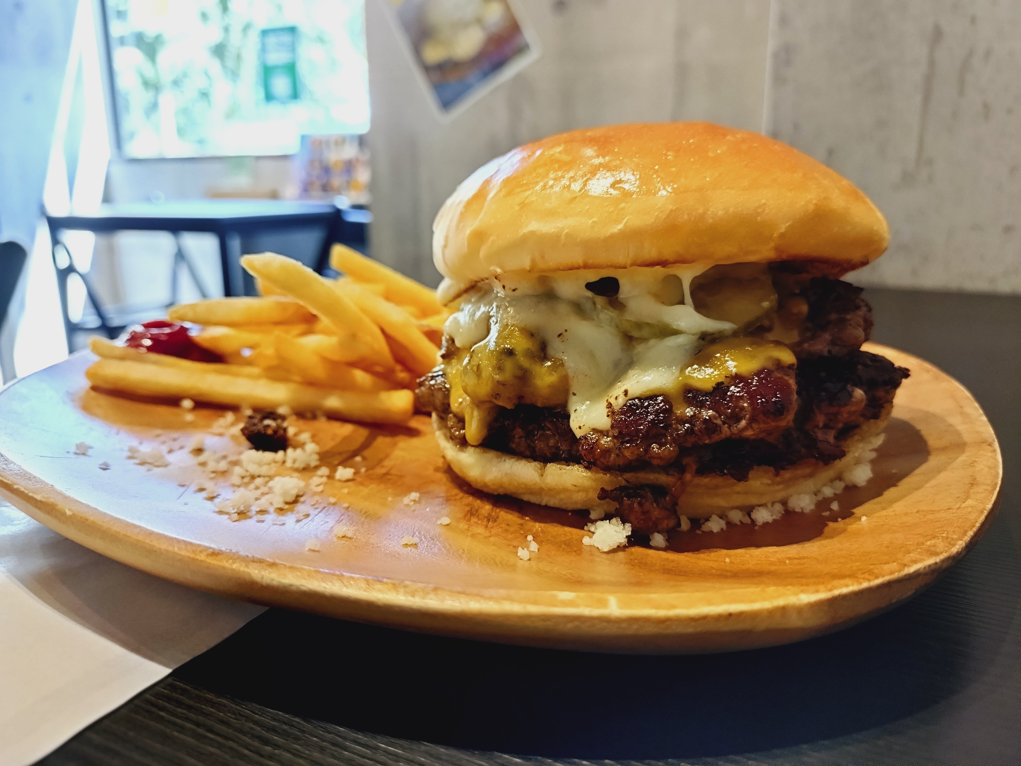 川崎市宮前区】超粗挽き肉のゴロゴロ感がたまらない！肉が食べたくなる