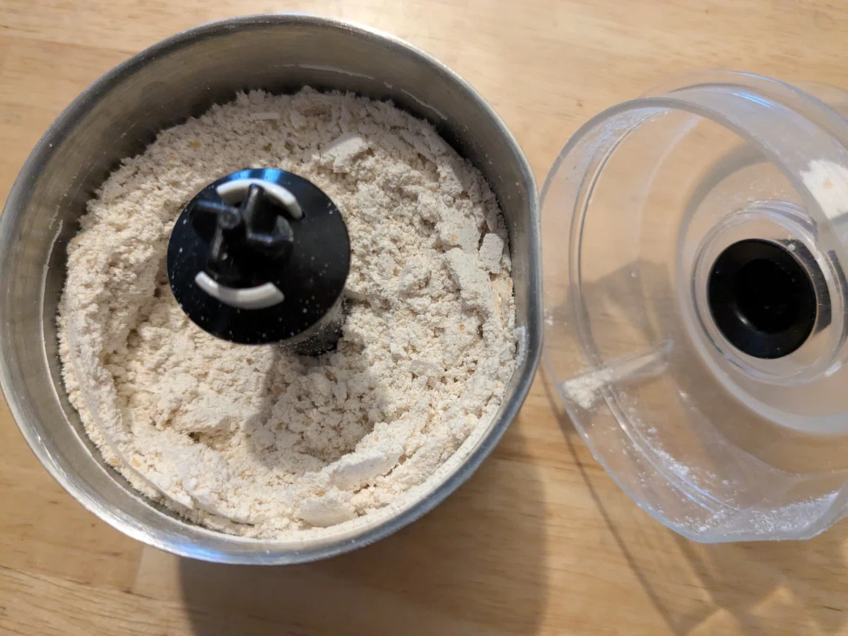 Hand Grinder Notes Grinding up leftover oatmeal to make crepes and cakes|あっこ通信