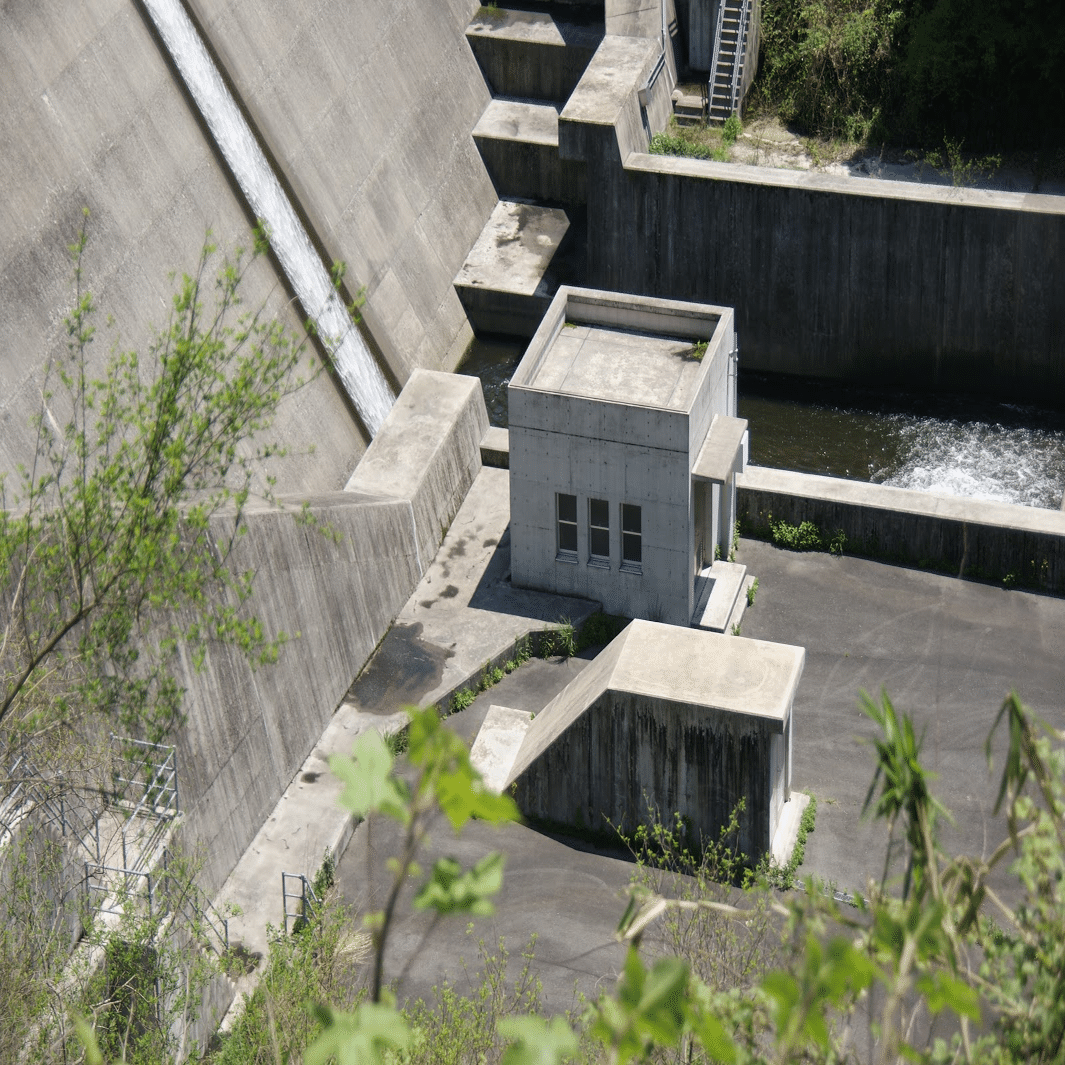 梶毛ダム（広島県）｜一日一堰｜町田 奈桜