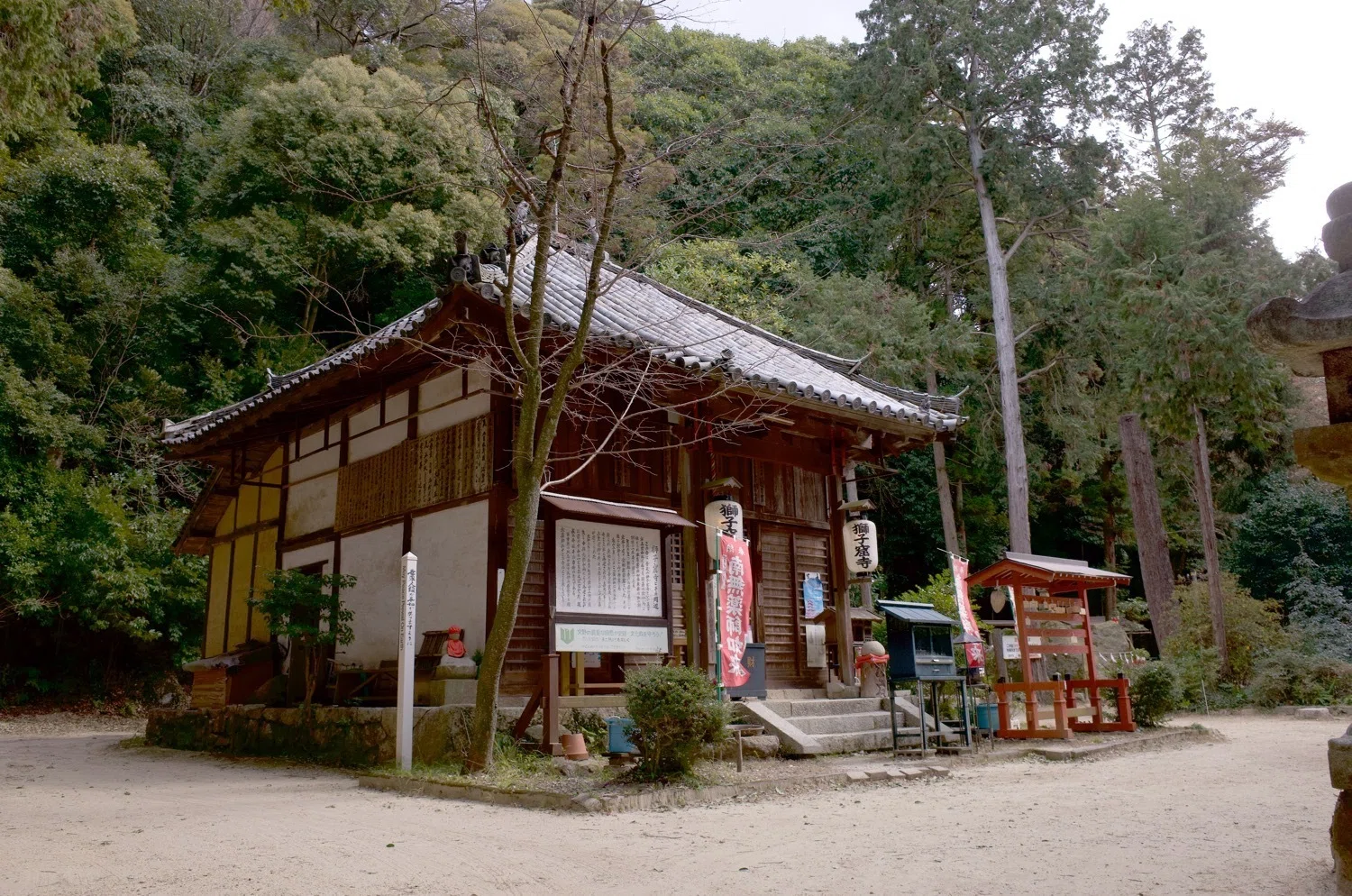 空海が星を降らせた獅子窟寺｜藤井満