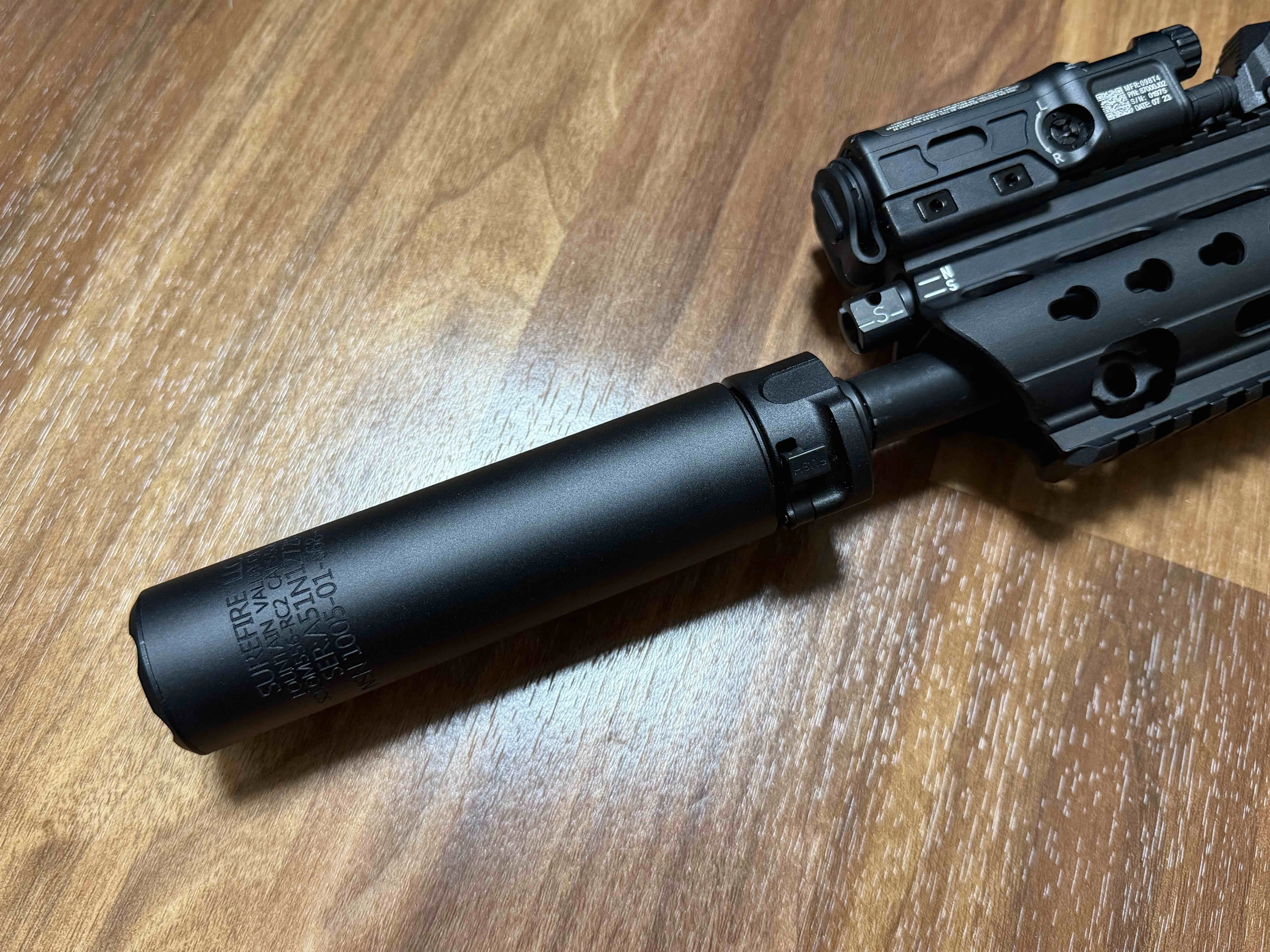SUREFIRE SOCOM556-RC2 タイプ　サプレッサー　サバゲー 軽量型 SF 556 RC2タイプサプレッサーを買ってみた｜マルメの鷹