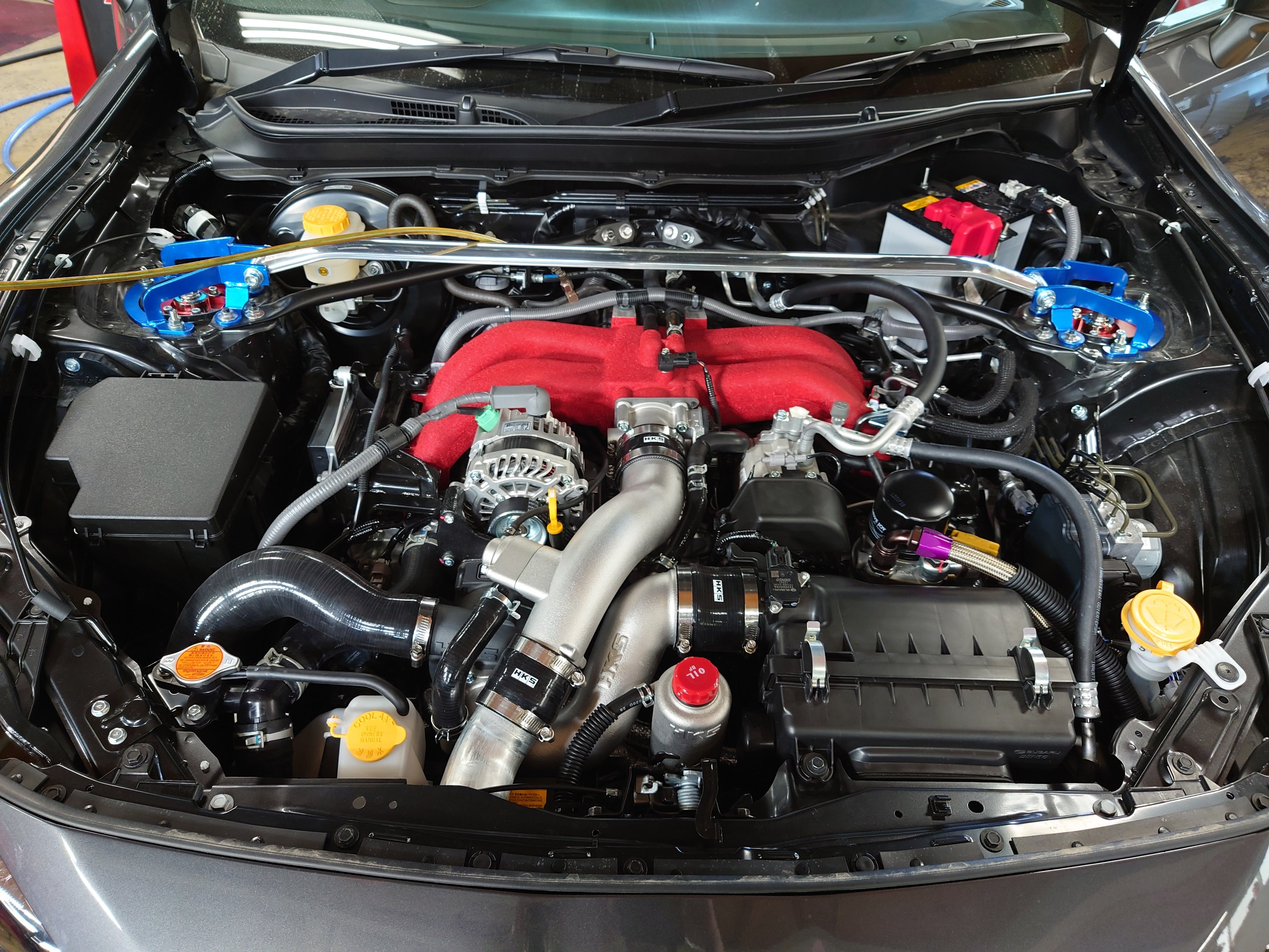 ZN6 86＆ZC6 BRZのFA20エンジン搭載車。ECUを書き換えたのにノーマル