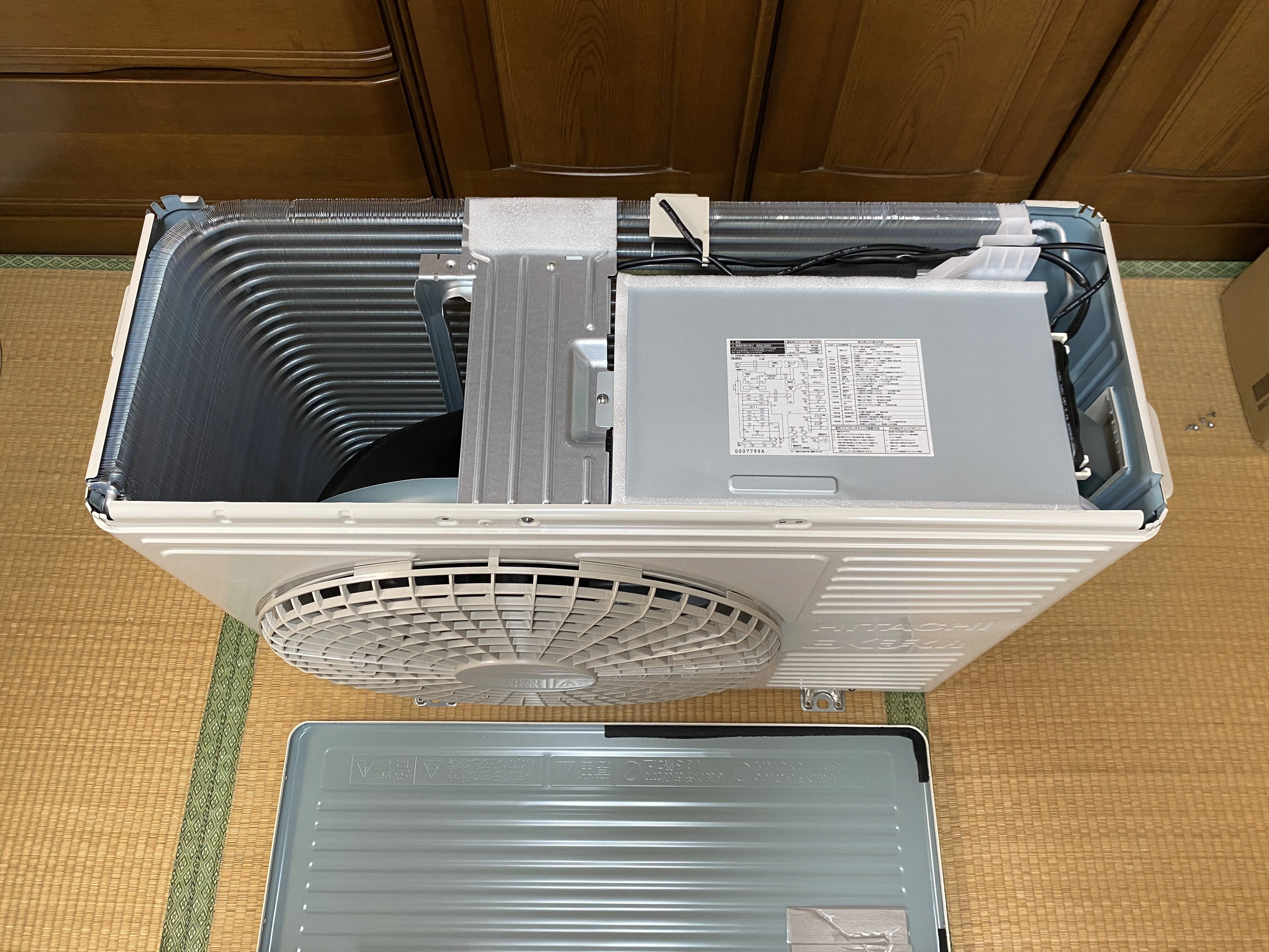 日立エアコン 白くまくん AJシリーズ室外機 RAS-AJ40K2の分解調査 14畳
