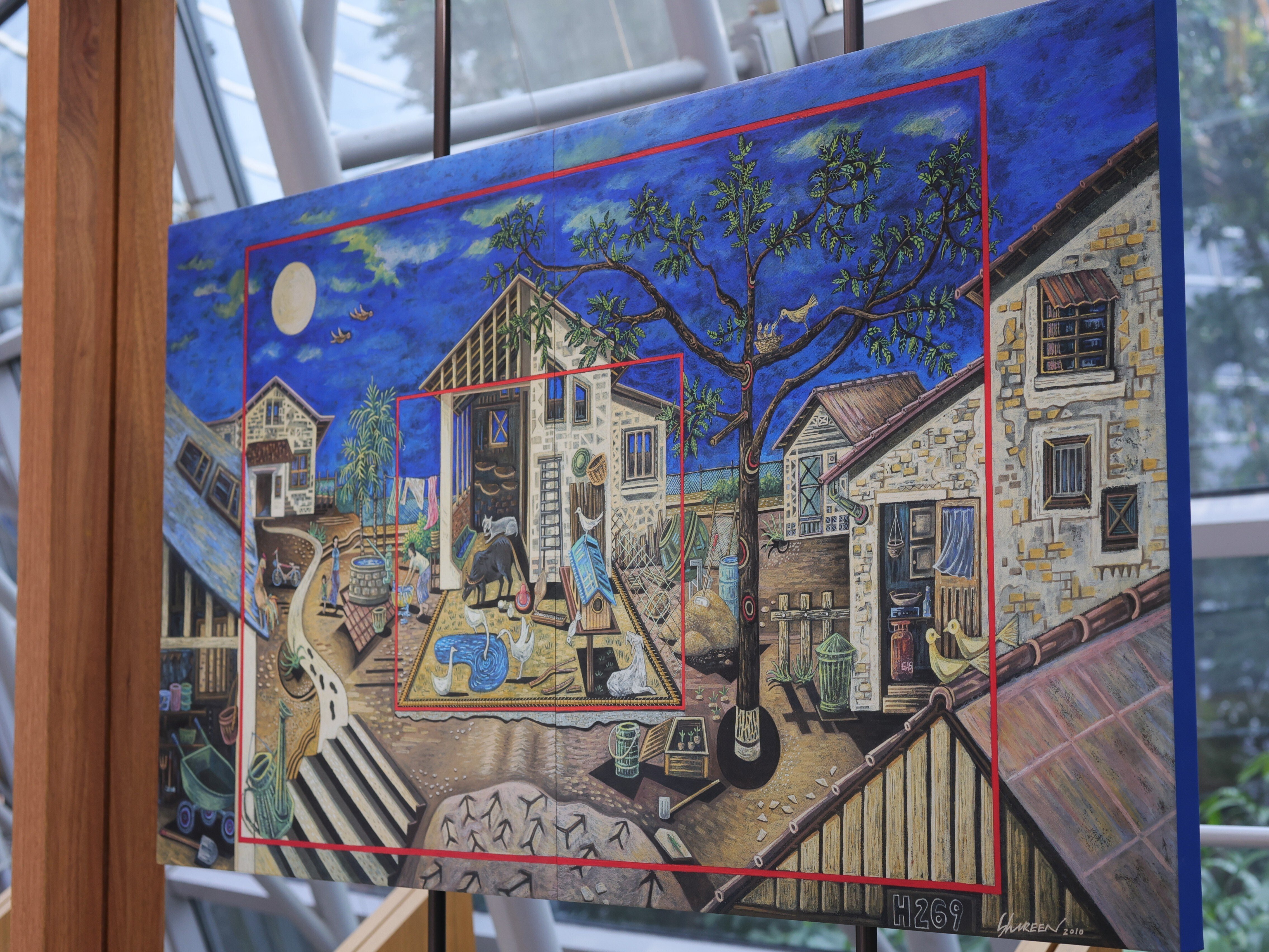 写真】クアラルンプール国際空港 -熱帯雨林とアート作品｜Abbey -旅