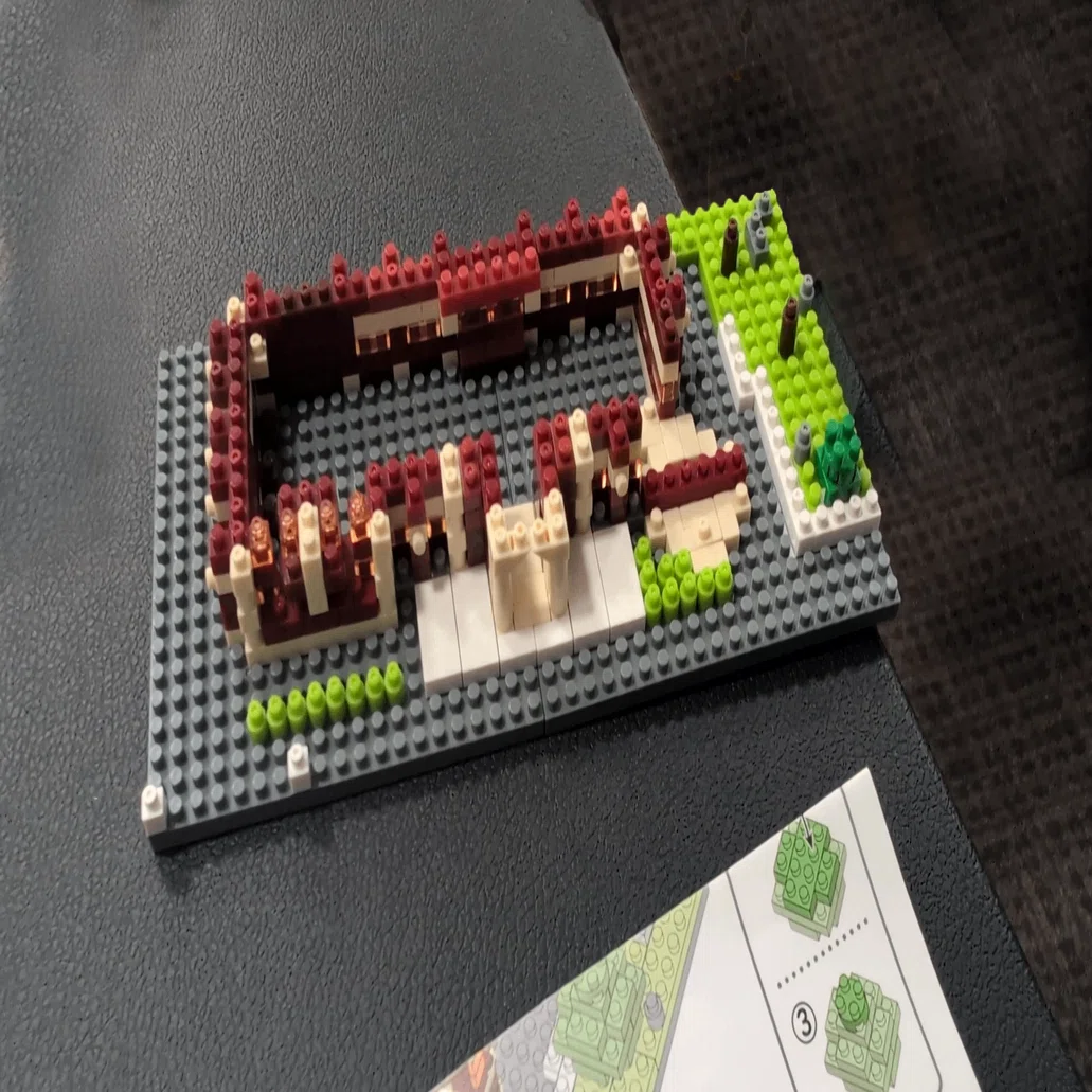 慶應義塾図書館旧館を再現!?慶應義塾オリジナルnanoblockを組み立てて