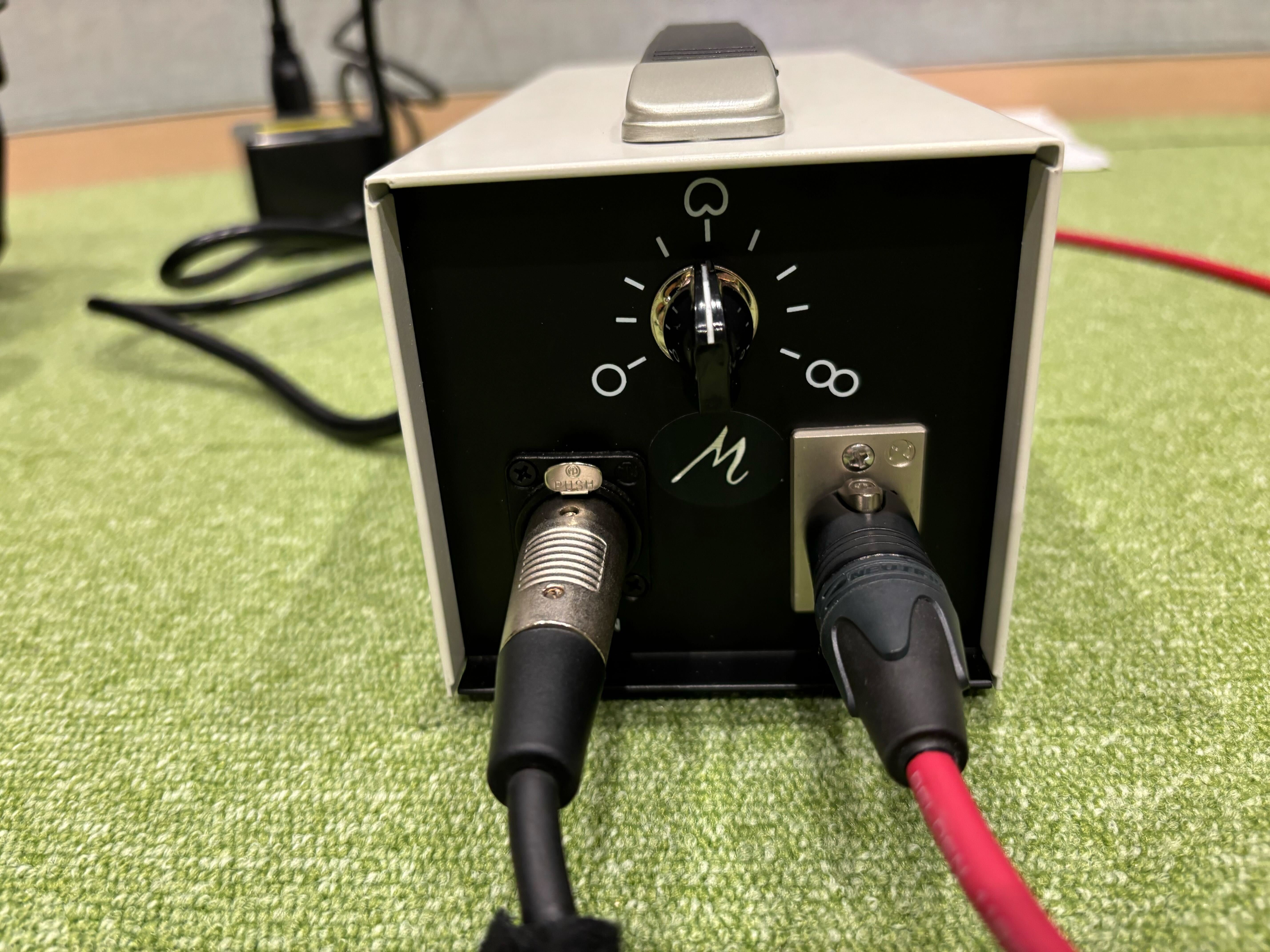 機材紹介】見た目も音も「美味しい」マイク。Monheim Créme Tube