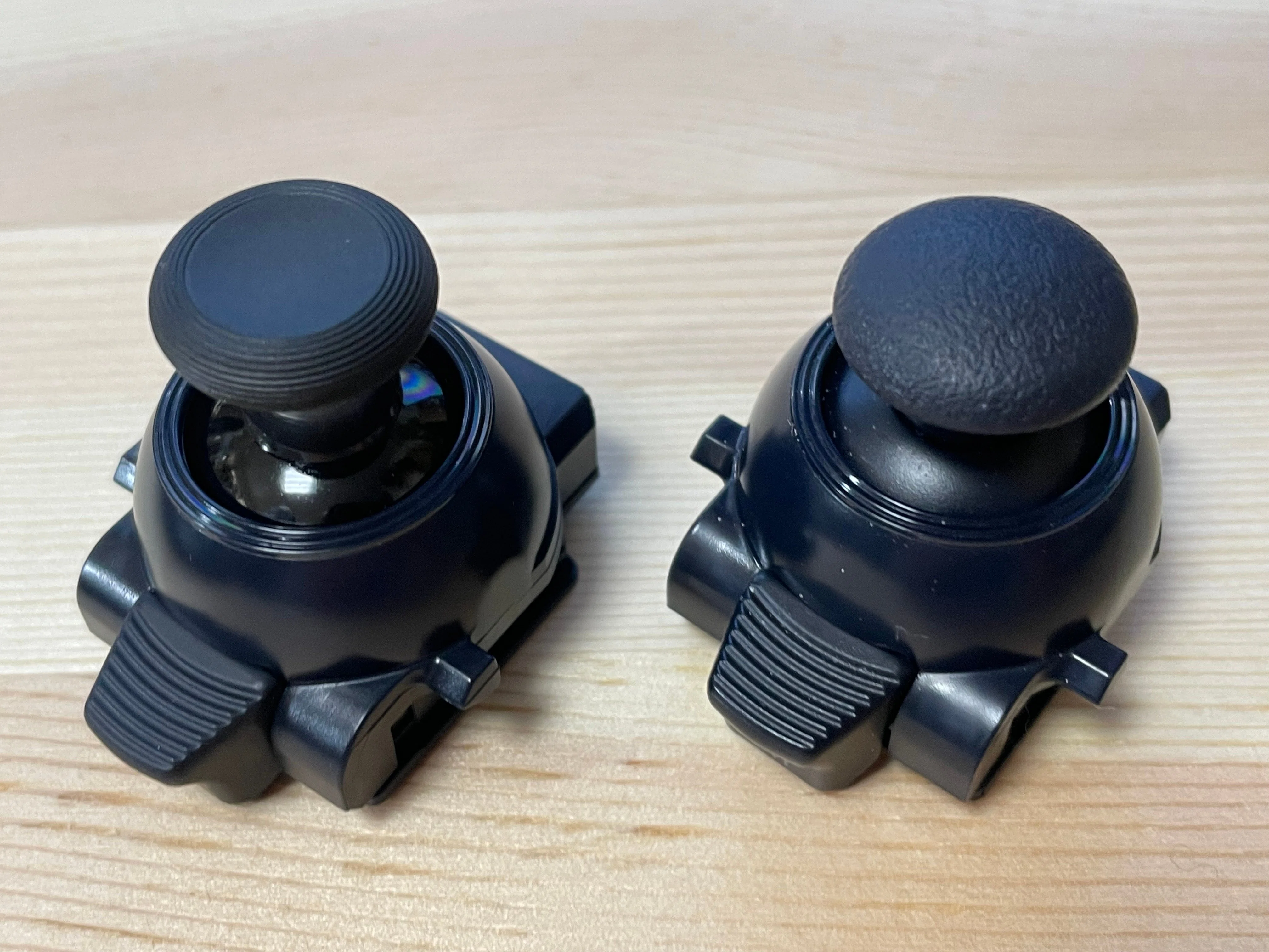 DualSense EdgeのスティックをTMRスティックに換装｜usacci