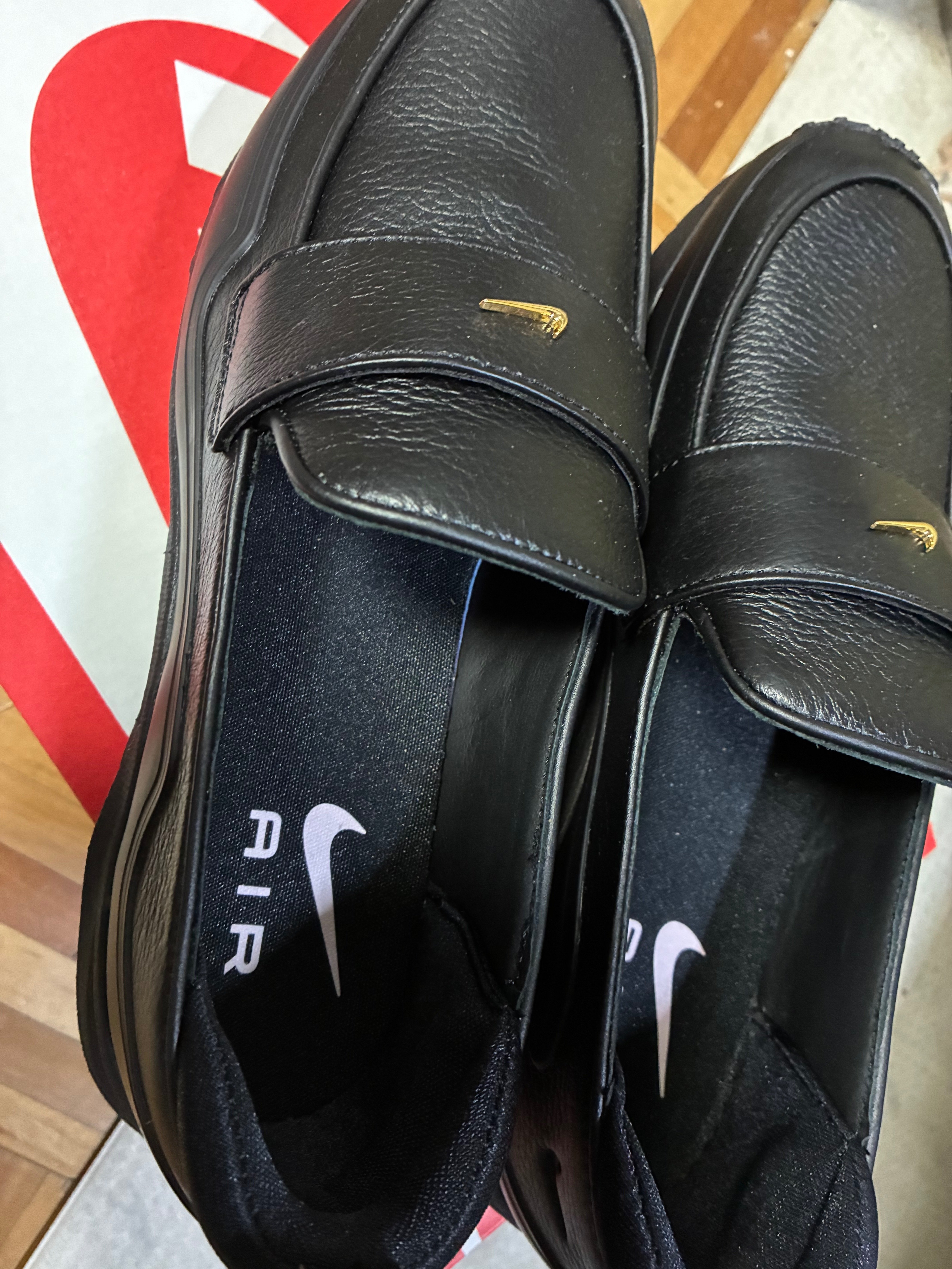 スニーカー】ナイキ エアマックス フェノメナ｜CR03