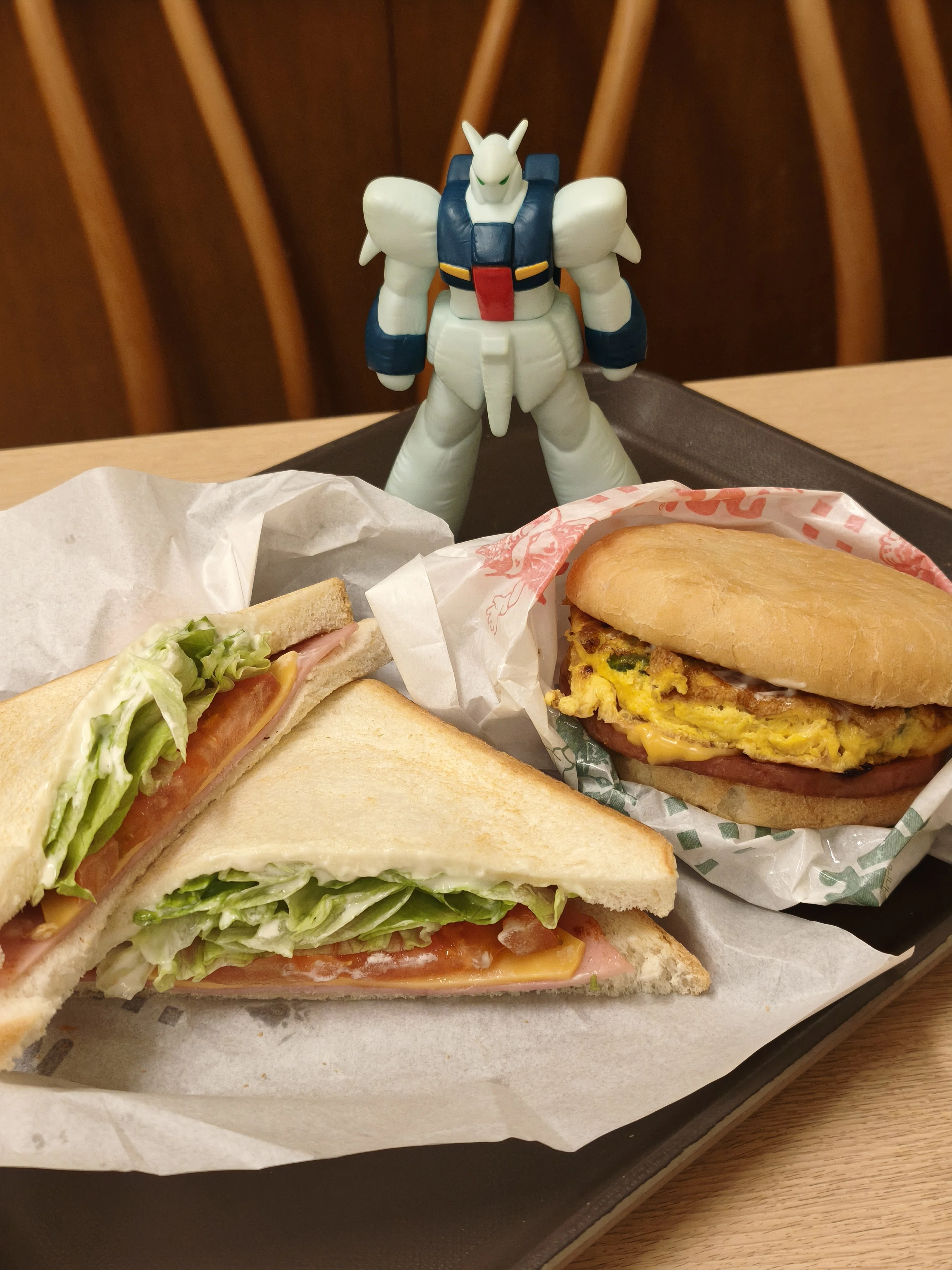 沖縄ハンバーガーチェーン『ジェフ』を巡った話｜surround
