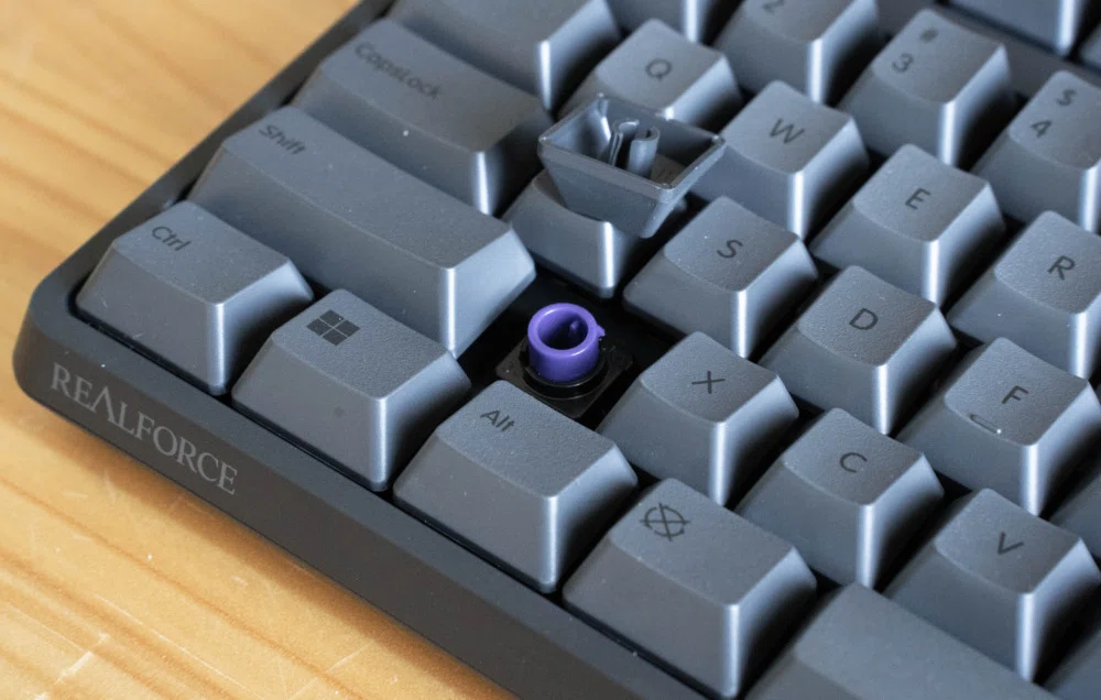 REALFORCE R4レビュー｜何が変わった？静電容量無接点方式の最新
