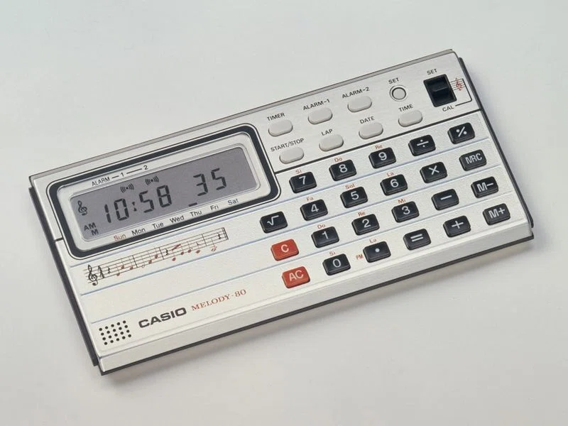 カシオの「オモシロ電卓」物語 Vol.6:音を奏でる電卓たち｜カシオ 