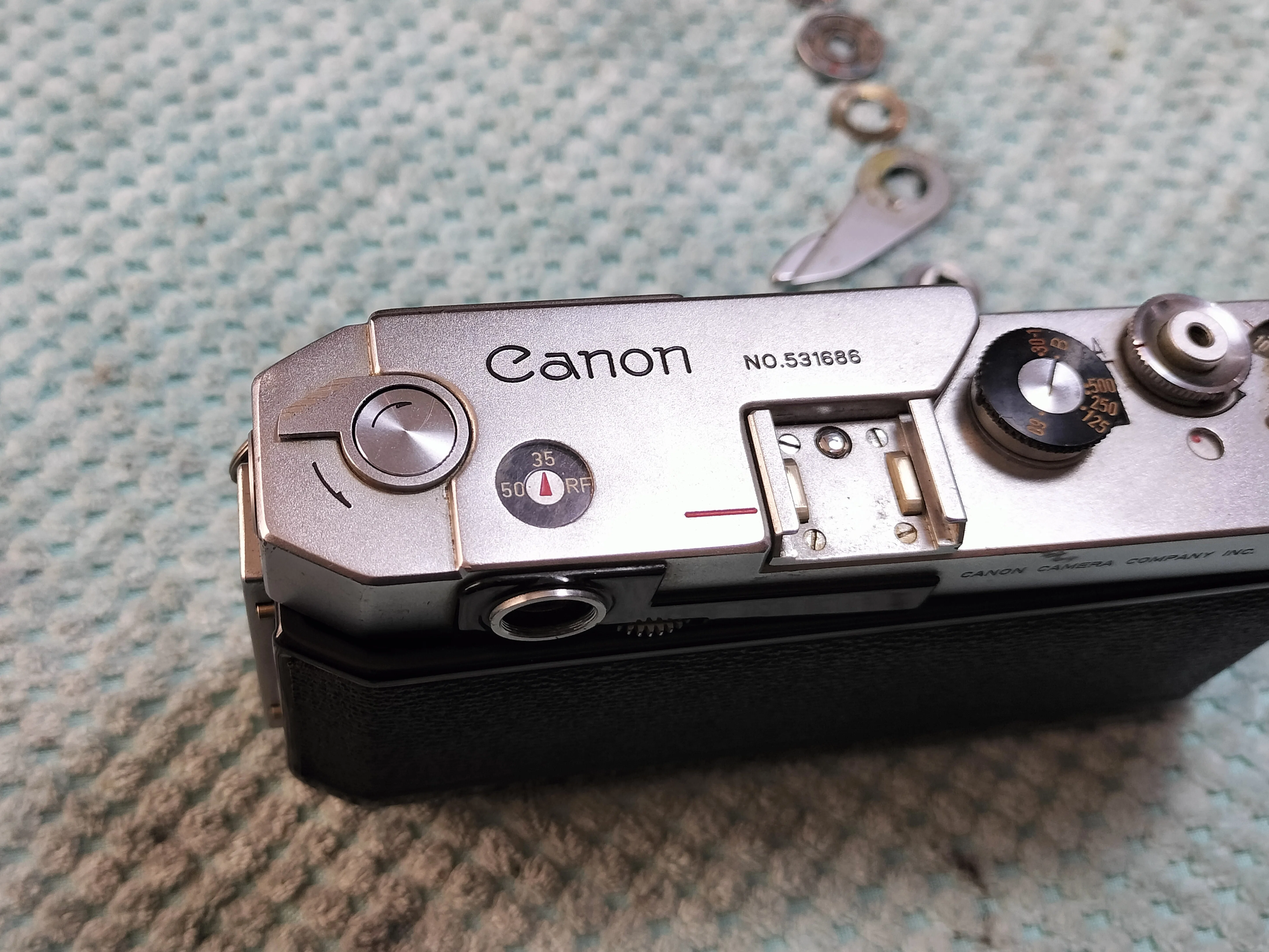 Canon L3の分解｜フィルムカメラ修理のアクアカメラ