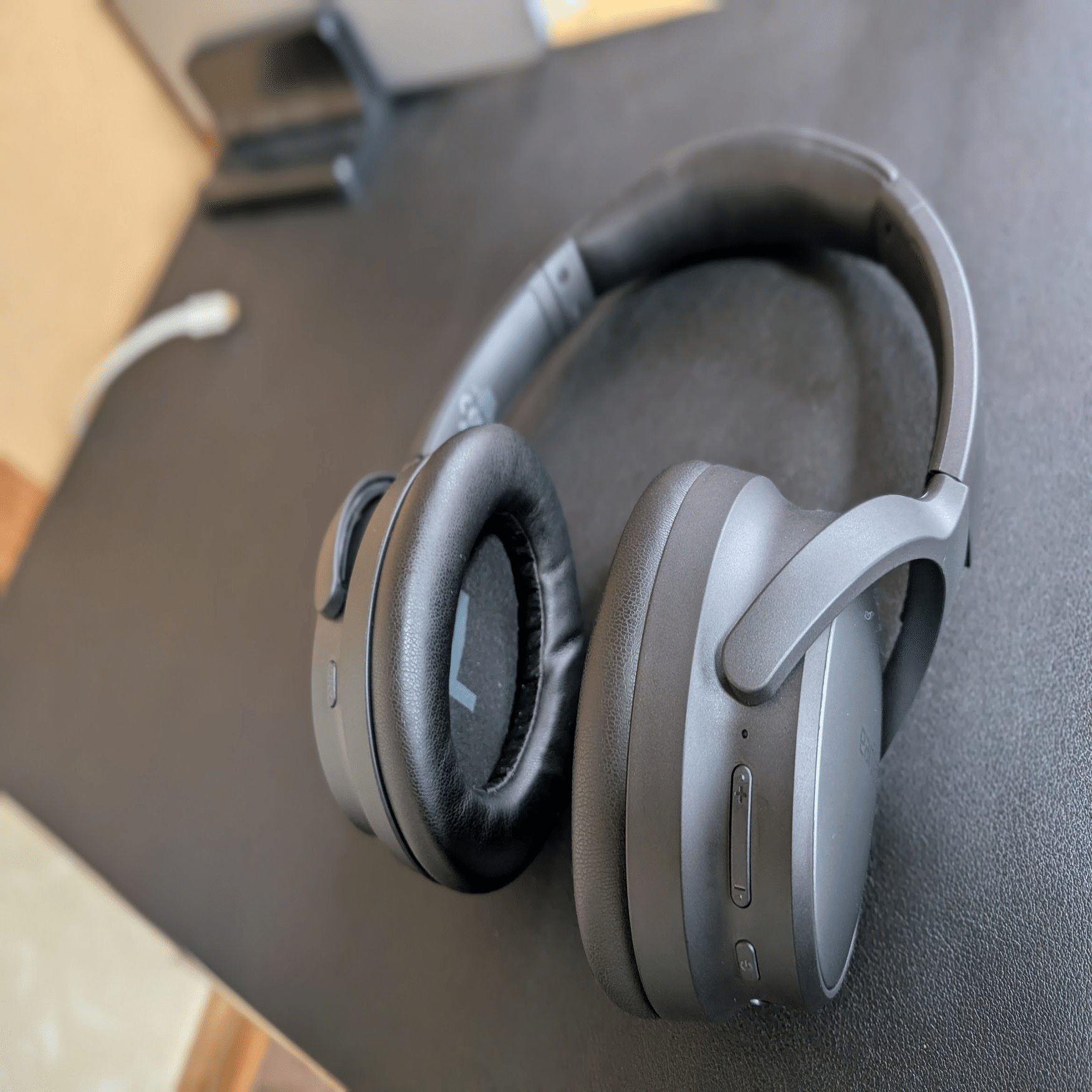EarFun Tune Proワイヤレスヘッドホン 新品未使用 EarFun Tune Pro