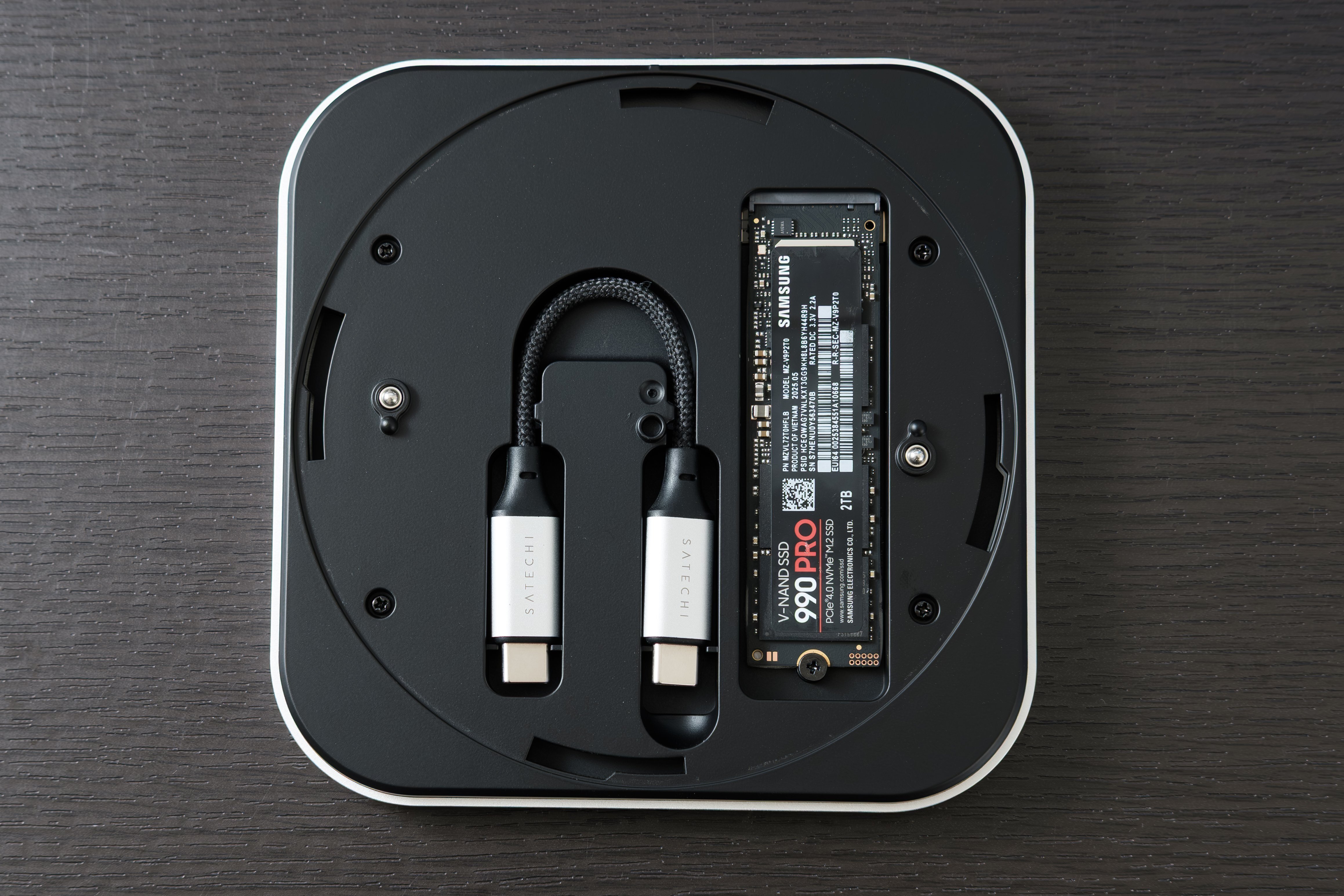 いかにも外付け」じゃないのがいい。Macの世界観を壊さない外付けSSD