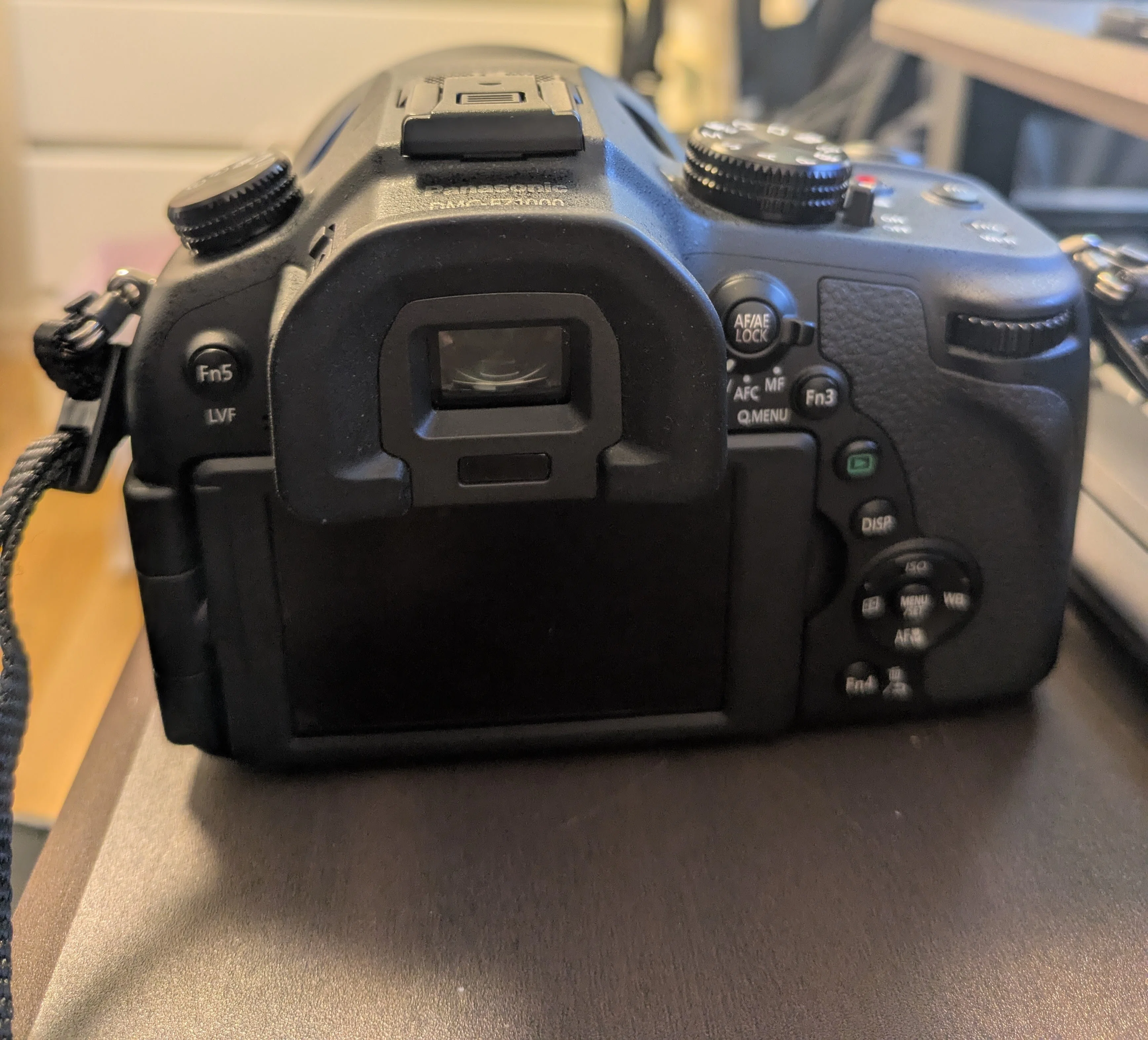 【美品】パナソニック　Lumix DMC-FZ1000 ネオ一眼、ライカレンズ ネオ一眼、ご存知ですか？【LUMIX DMC-FZ1000レビュー】｜イノさん