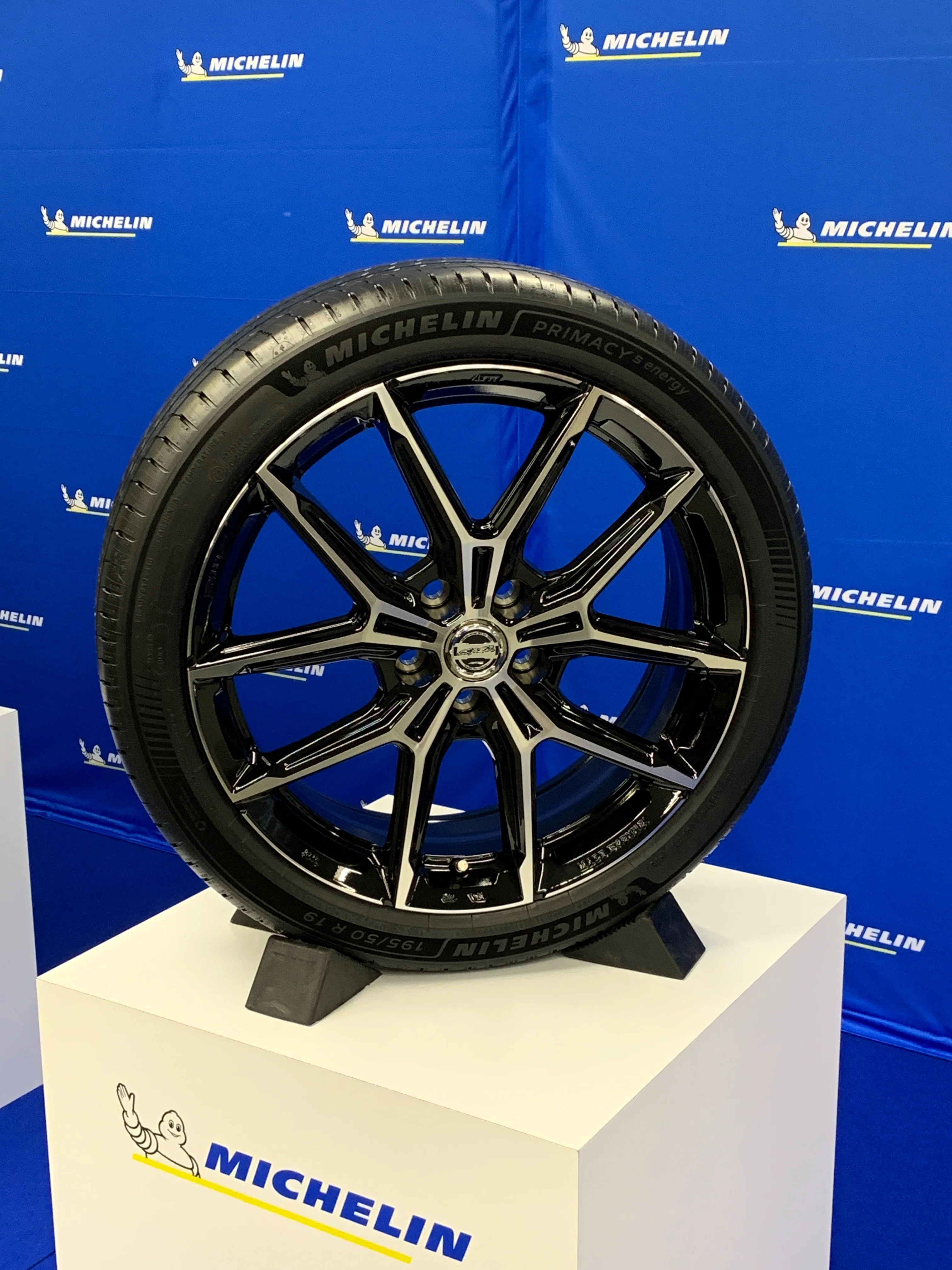 日本ミシュランタイヤ、 くつろぎを味わうPrimacyシリーズの新製品