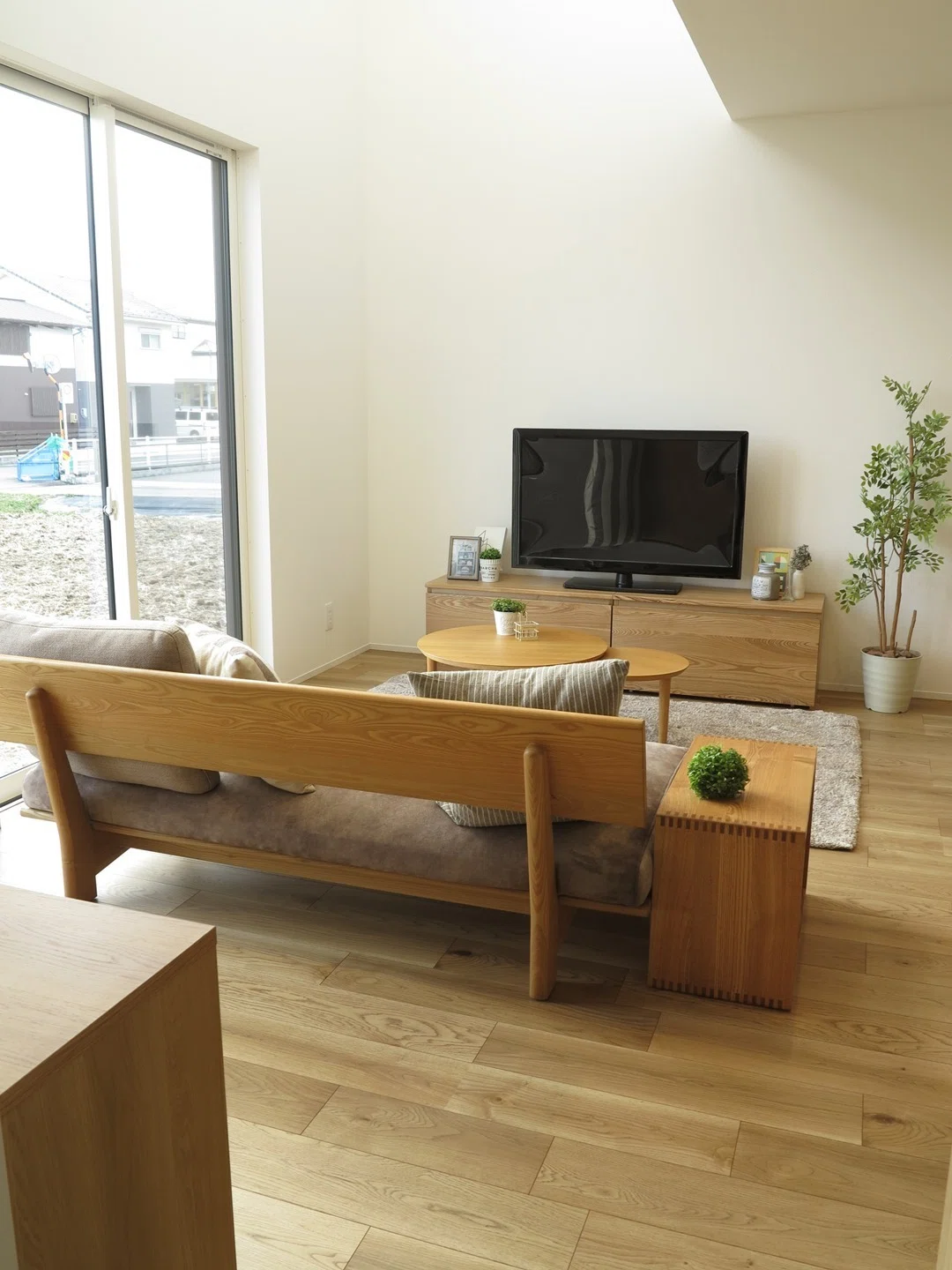 家具 Natural & Beige Coordinate ― A soft living space created with only