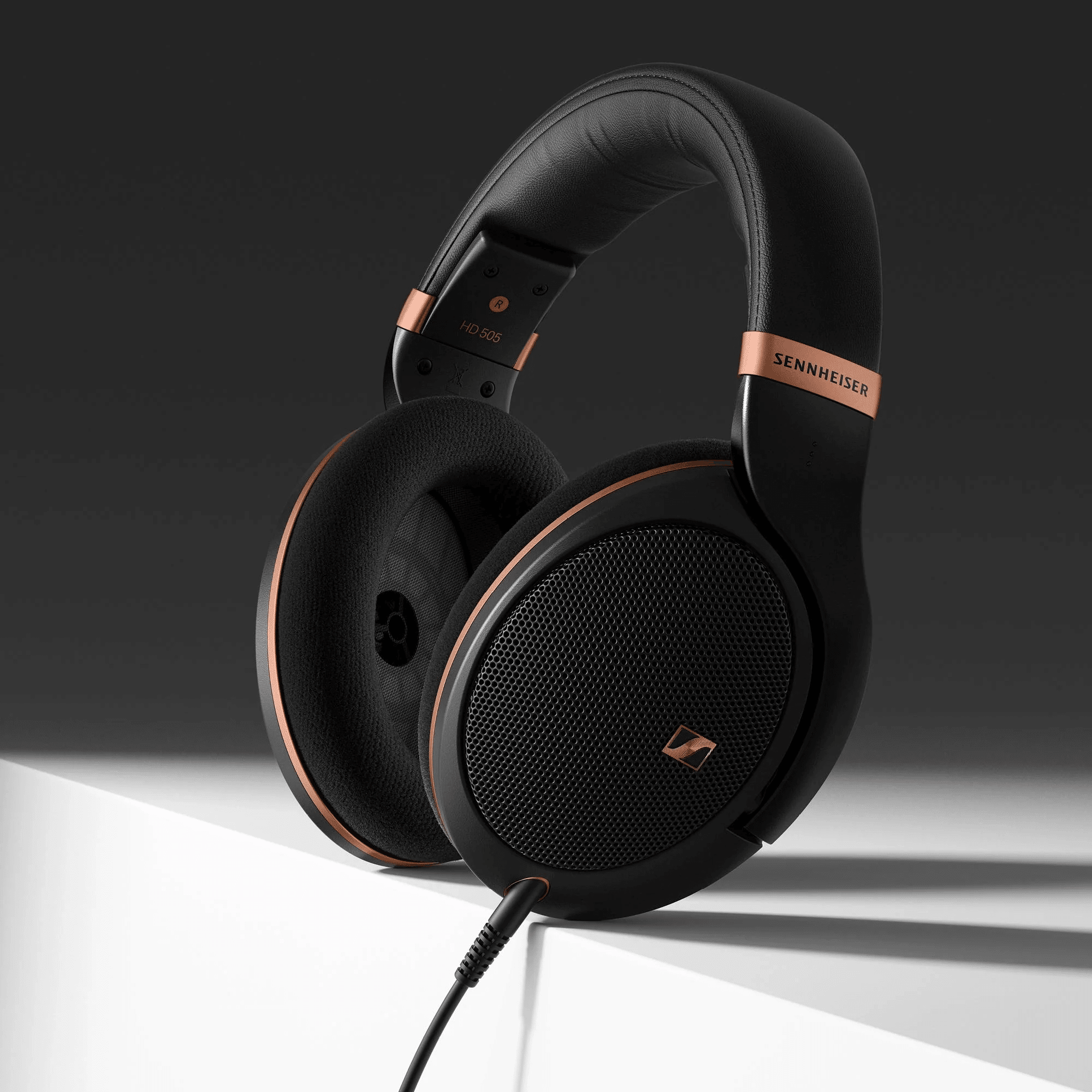 ゼンハイザー HD505 レビュー｜「解像度」と「抜け」の正解。1ヶ月