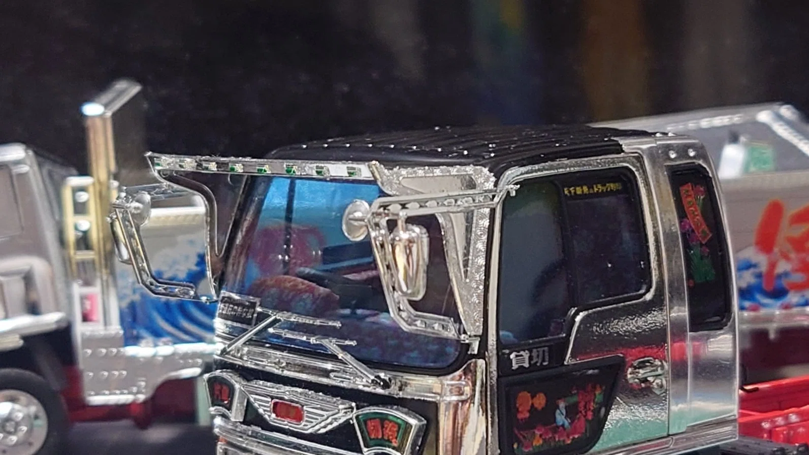 デコトラプラモデル フジミ 1/32 クルージングレンジャー 冷凍車 完成品 デコトラ】 フジミ 1/32 日野クルージングレンジャー冷凍車 製作④