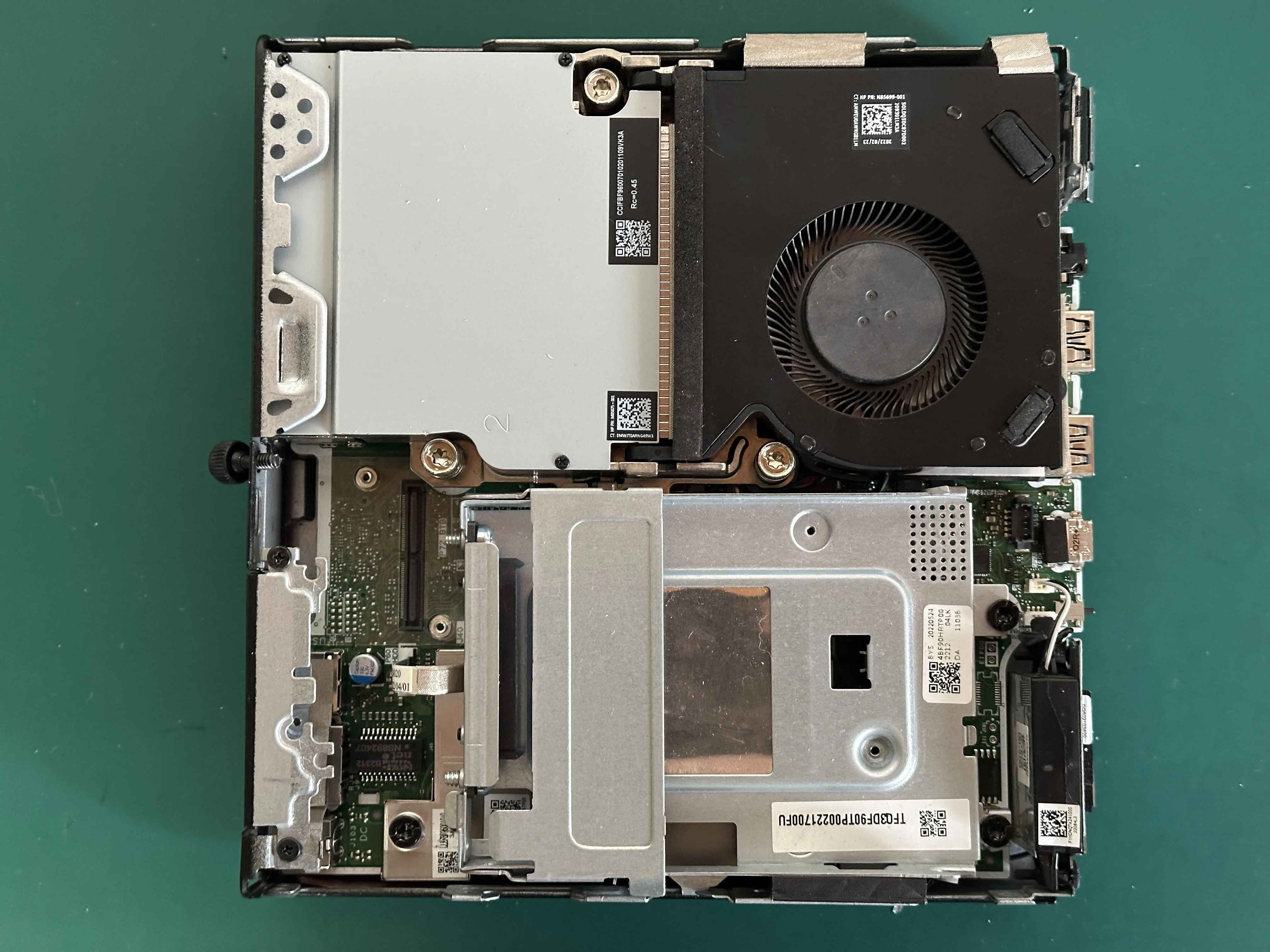 500G SSD 800 EliteDesk ミニパソコンHP 分解修理清掃済 【PC | SFF】電源が入らない症状の分解修理事例 G6 800 EliteDesk HP ミニPC