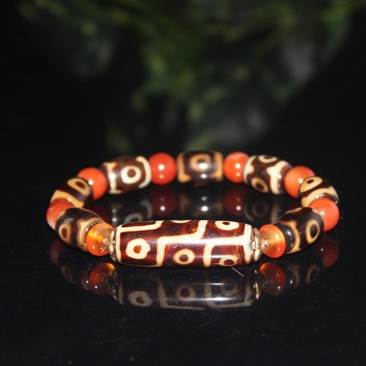 日本上陸】九眼天珠と三眼天珠の神秘ブレスレット 最高の縁起物