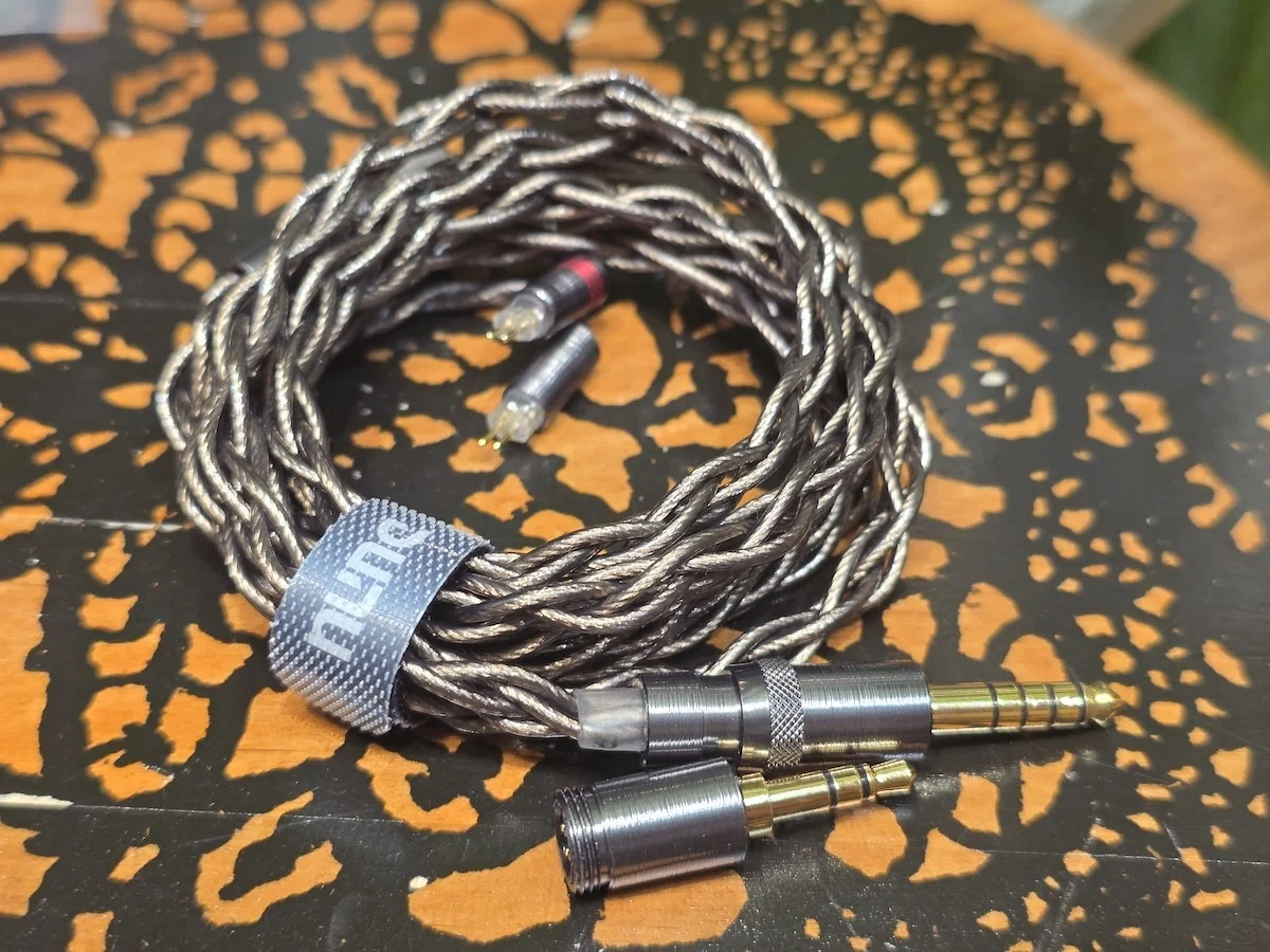 高級有線イヤホン、中国ブランドの魔力。DUNU DN 142の衝撃。｜よう