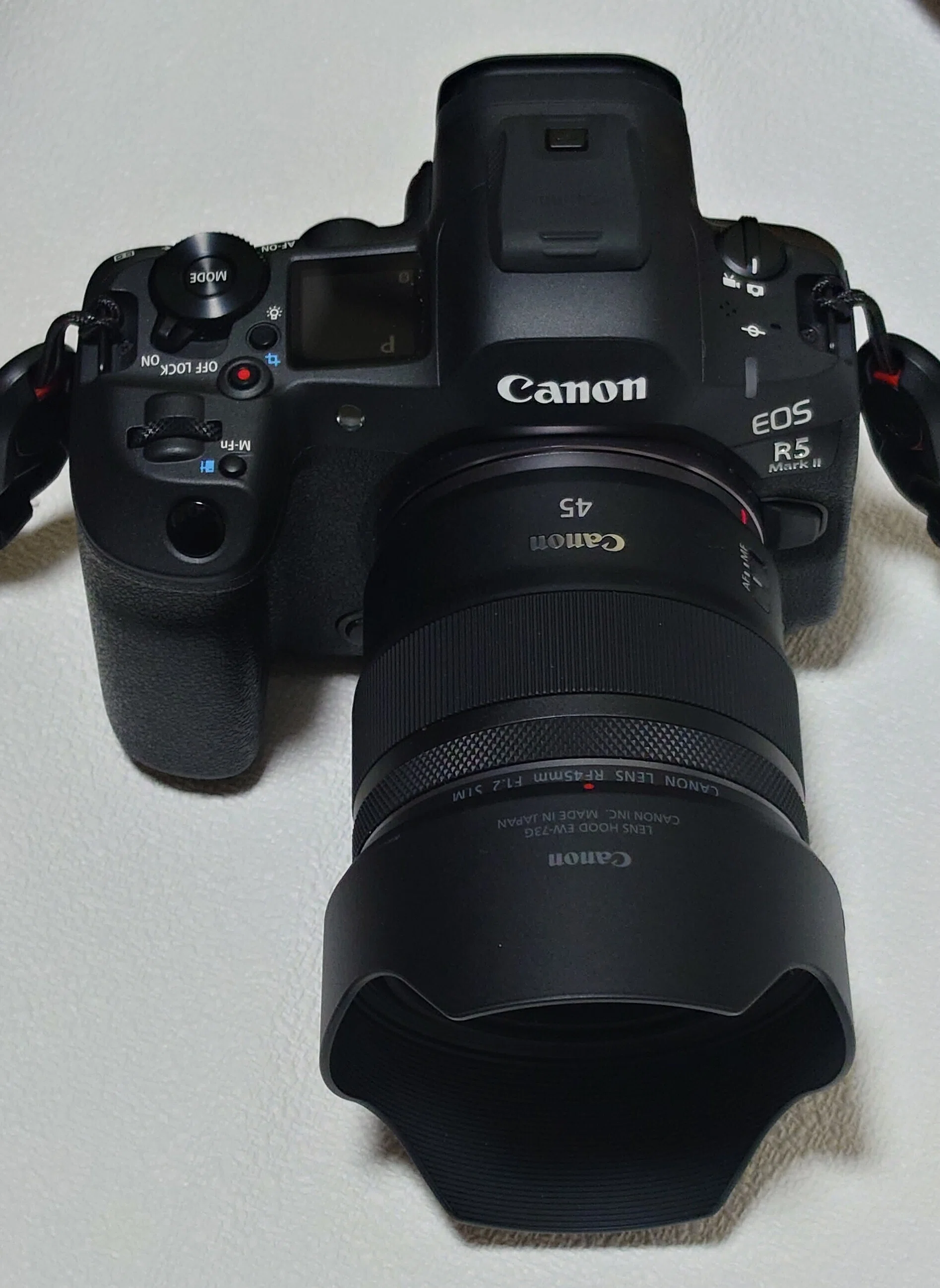 RF45mm F1.2 STM のフードES-73Bの出荷開始｜大佐藤