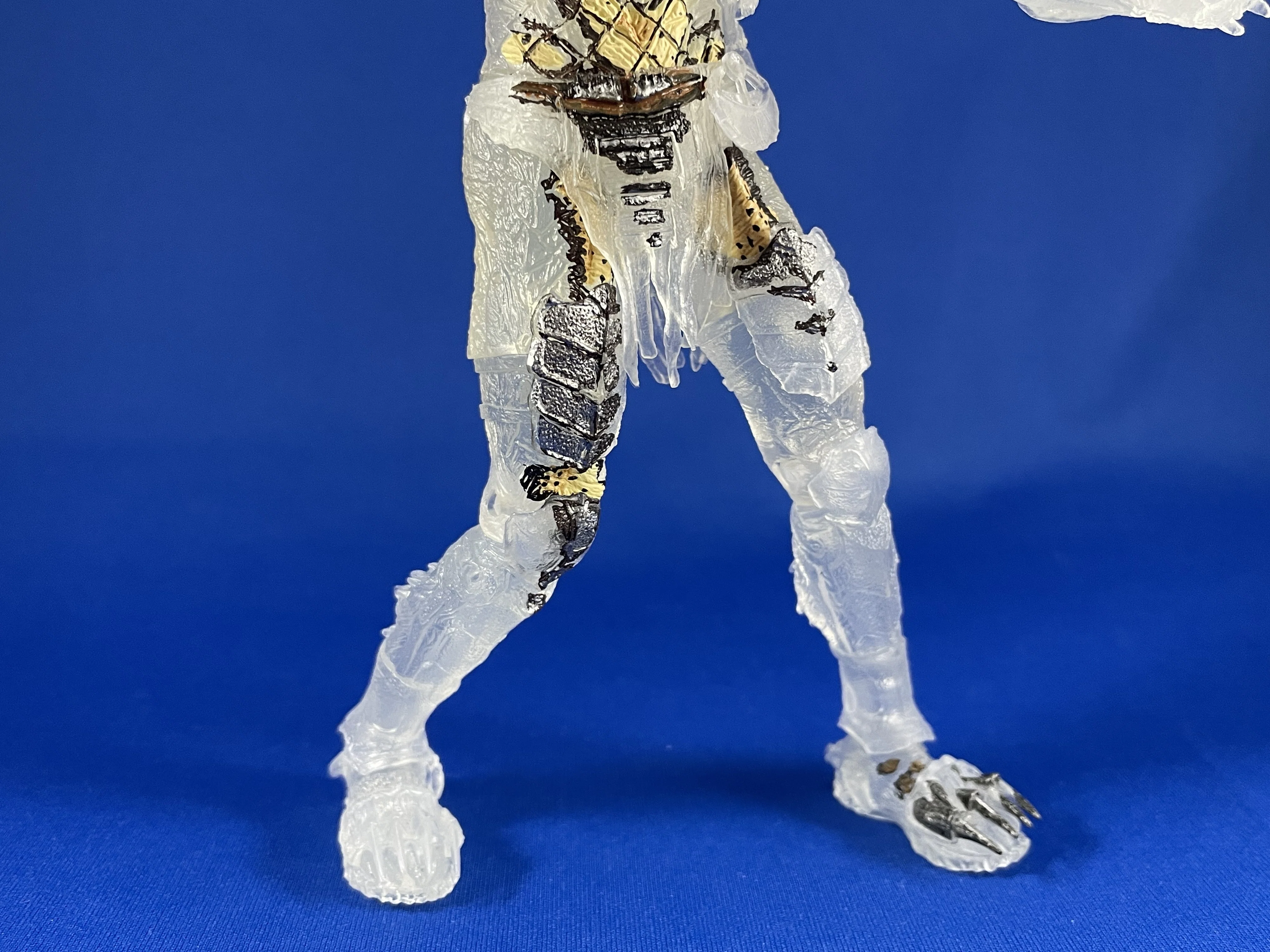 固定フィギュア…ではない！？】NECA ウルフプレデター ミッドクローク