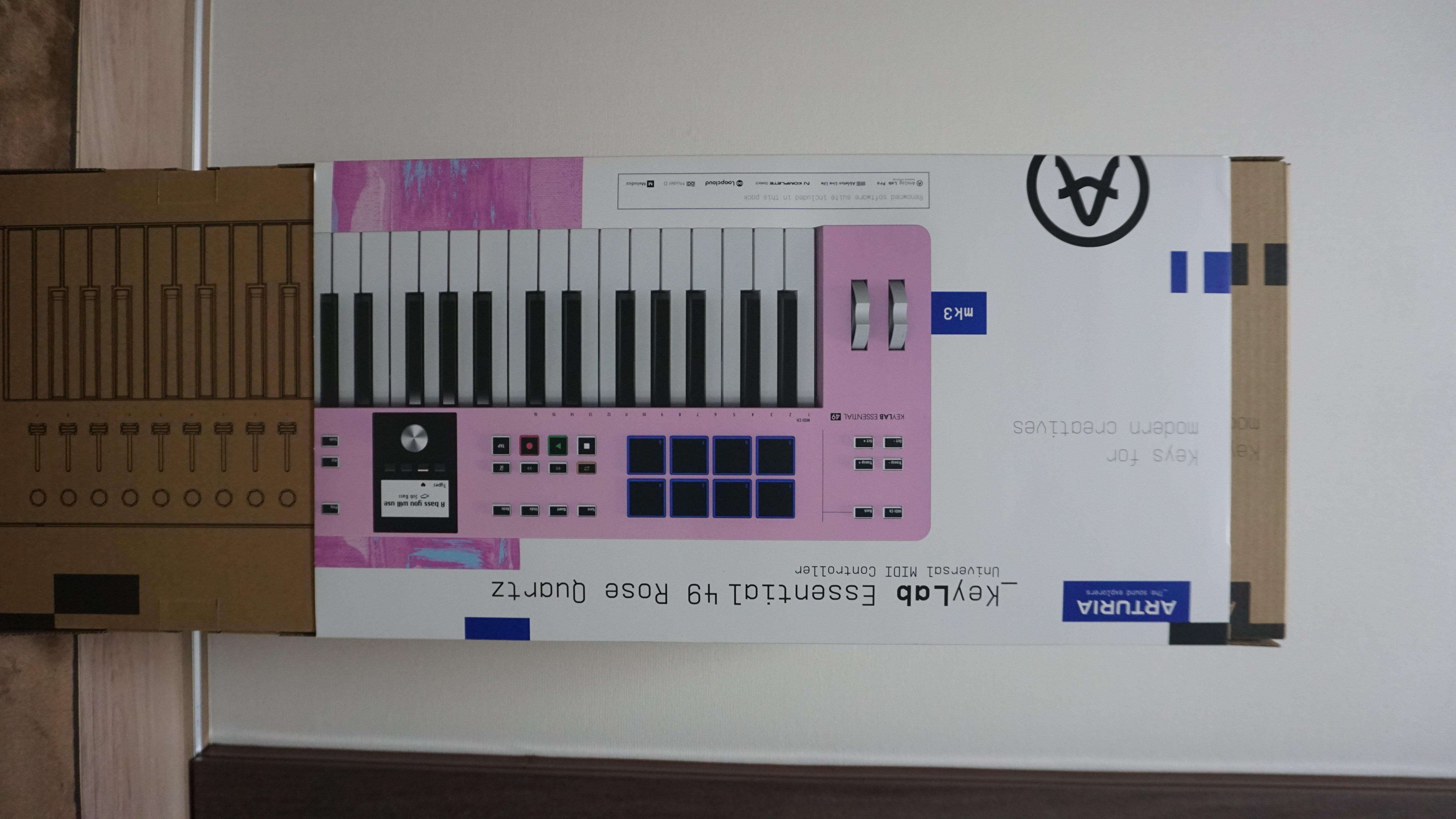 世界で一番かわいいMIDIキーボード【Arturia Keylab Essential